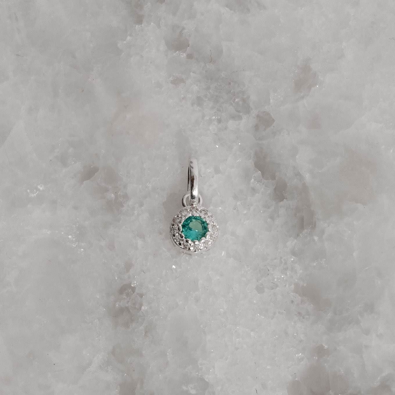 Imagem Secundária Pingente zircônia turquesa com cravejado 6mm caixa alta 