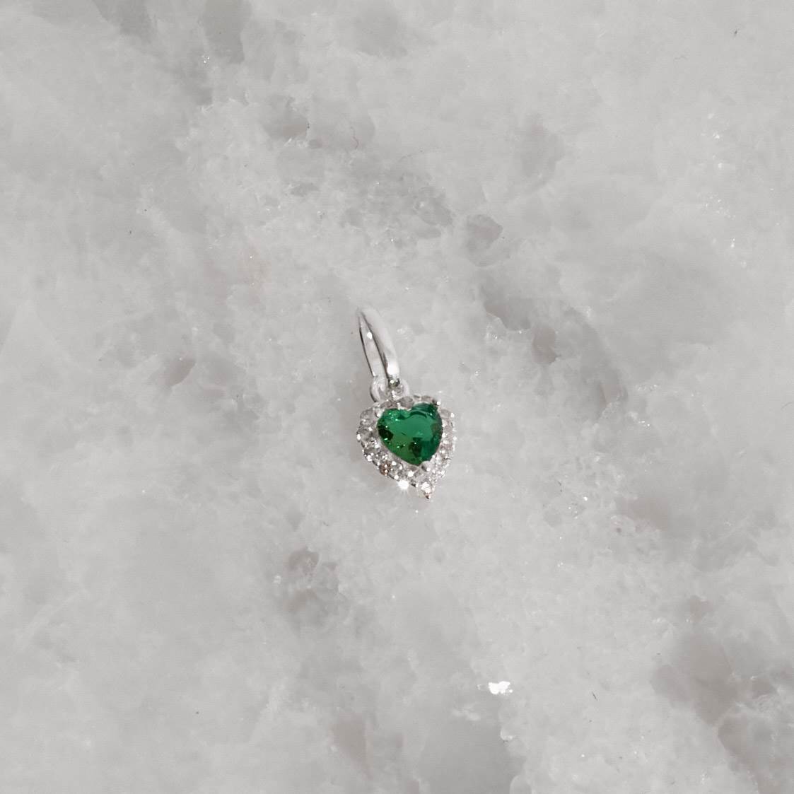 Imagem Secundária Pingente zircônia coração esmeralda com cravejado 7mm 