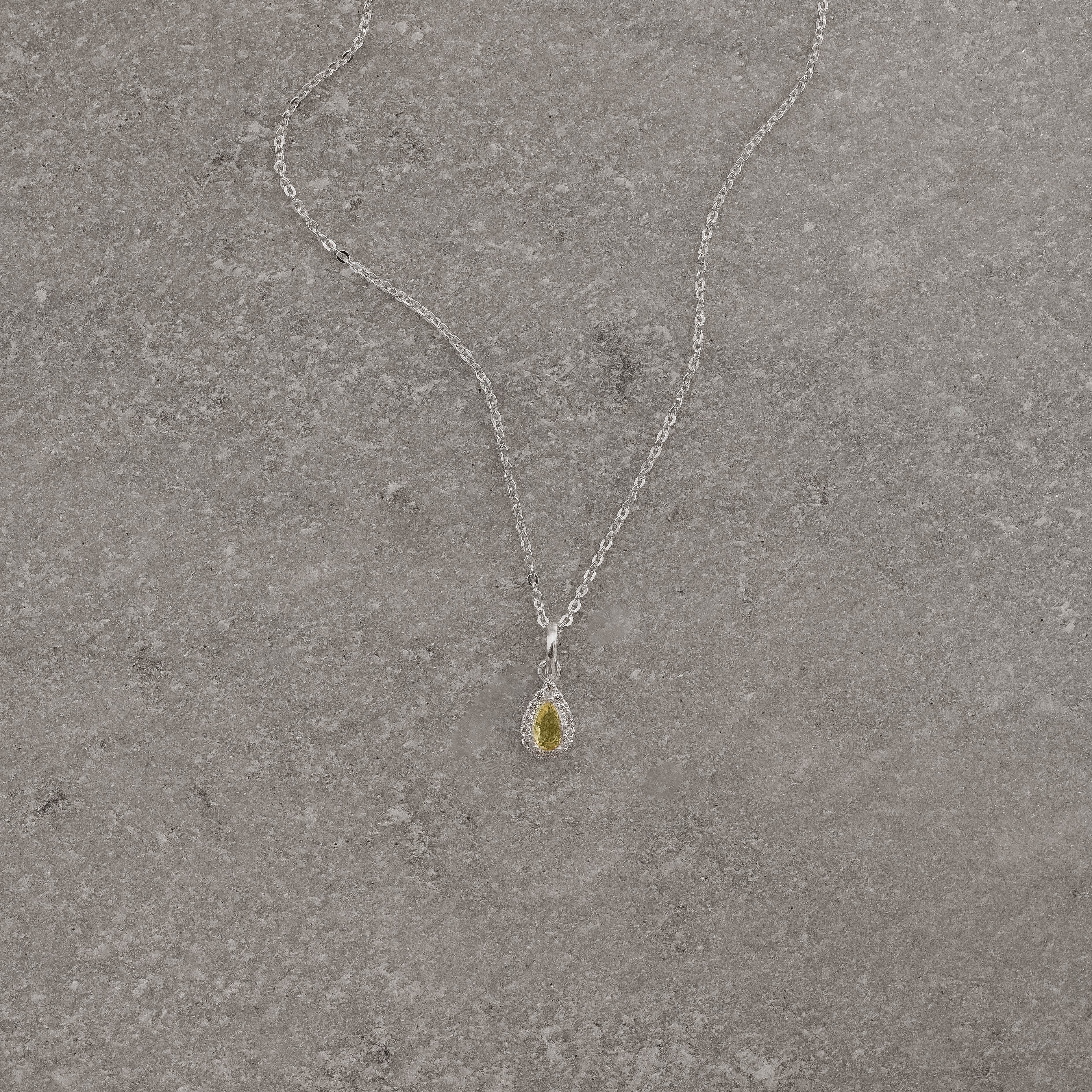 Imagem Secundária Colar pingente zircônia gota amarela com cravejado 8mm corrente cadeadinho 40cm