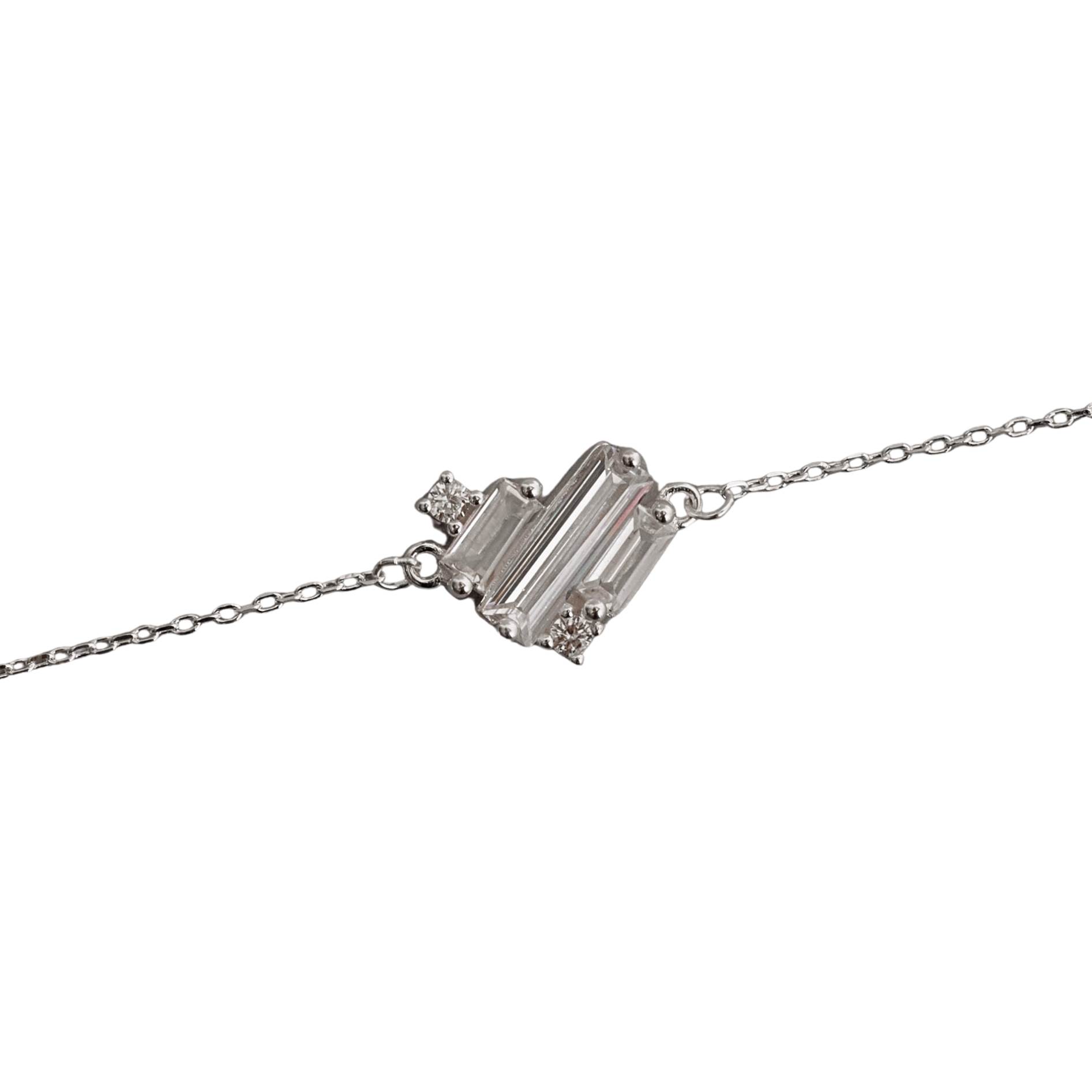 Imagem Pulseira entremeio coração zircônias retangulares e redondas 11mm 16+4cm