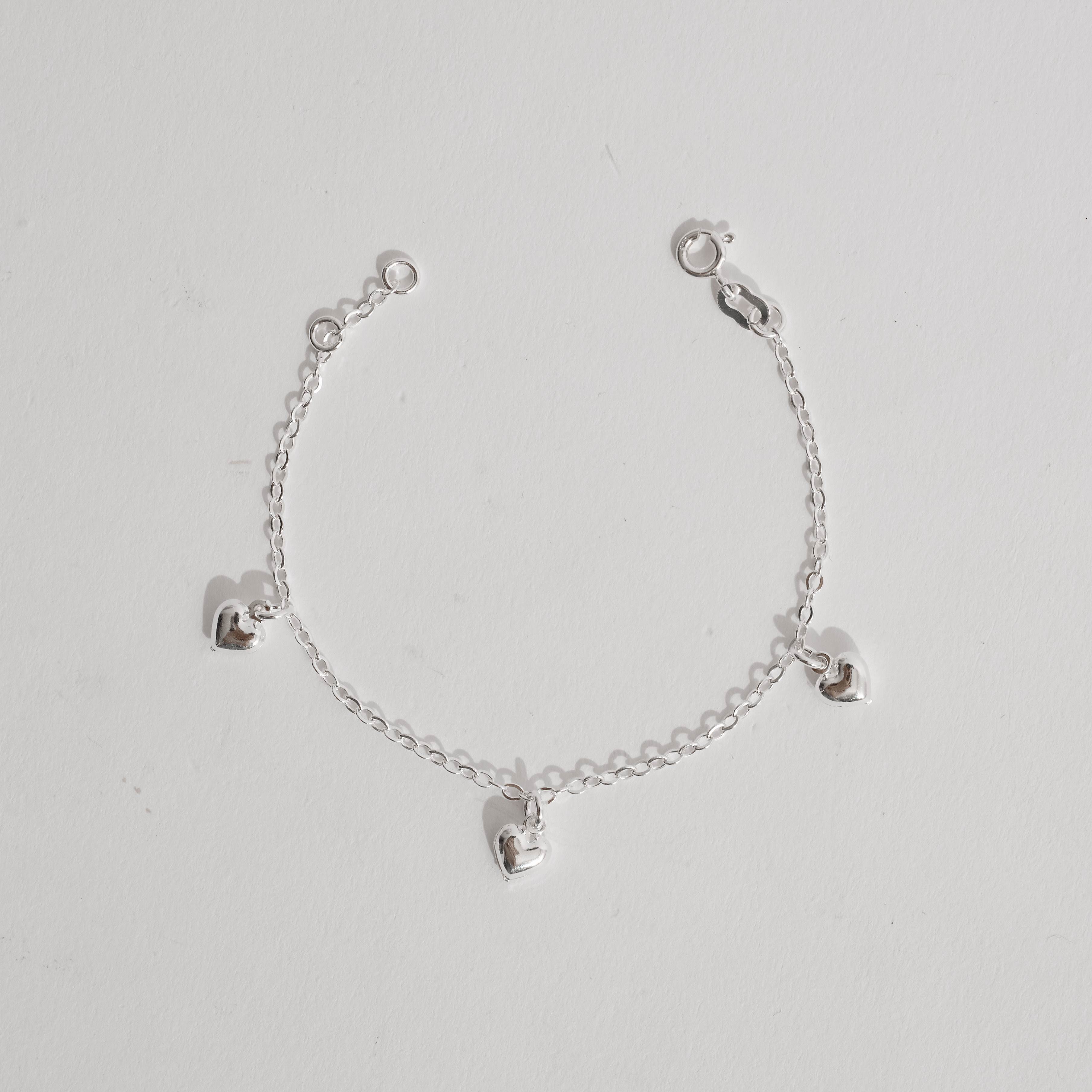 Pulseira pingentes corações 6mm 19cm