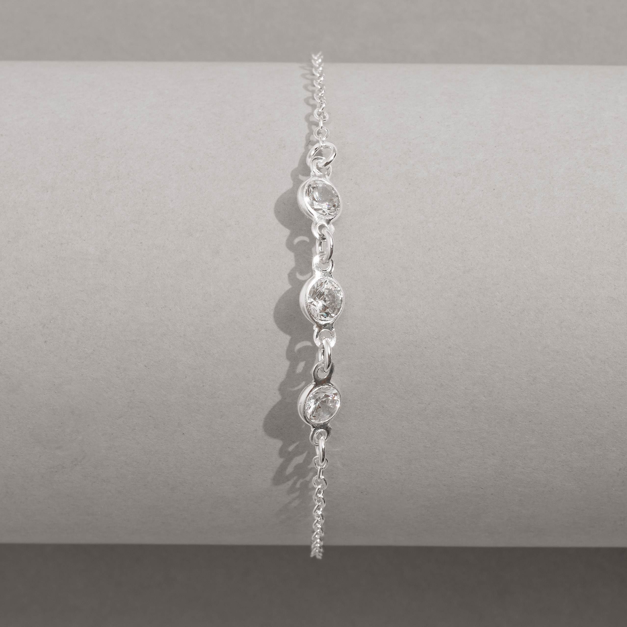 Imagem Secundária Pulseira entremeios zircônias 5mm 19cm