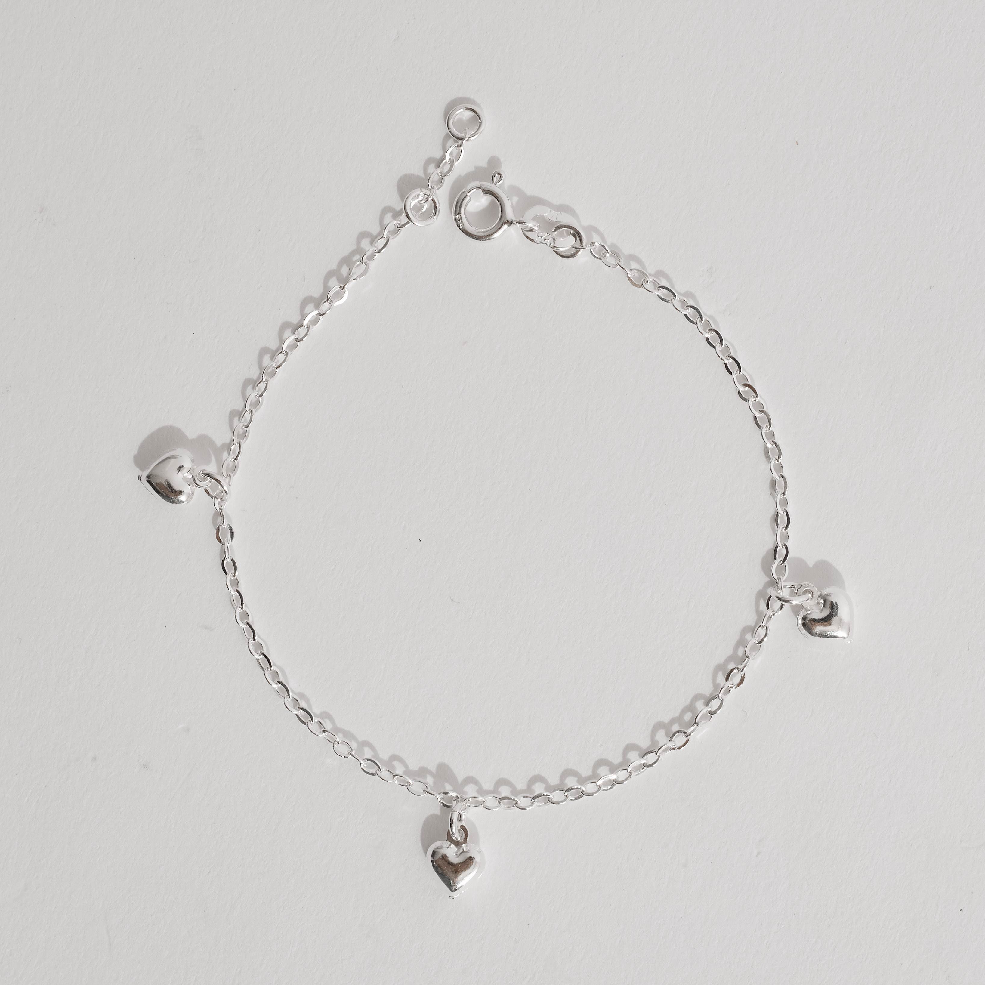 Pulseira infantil pingentes corações 6mm 15cm