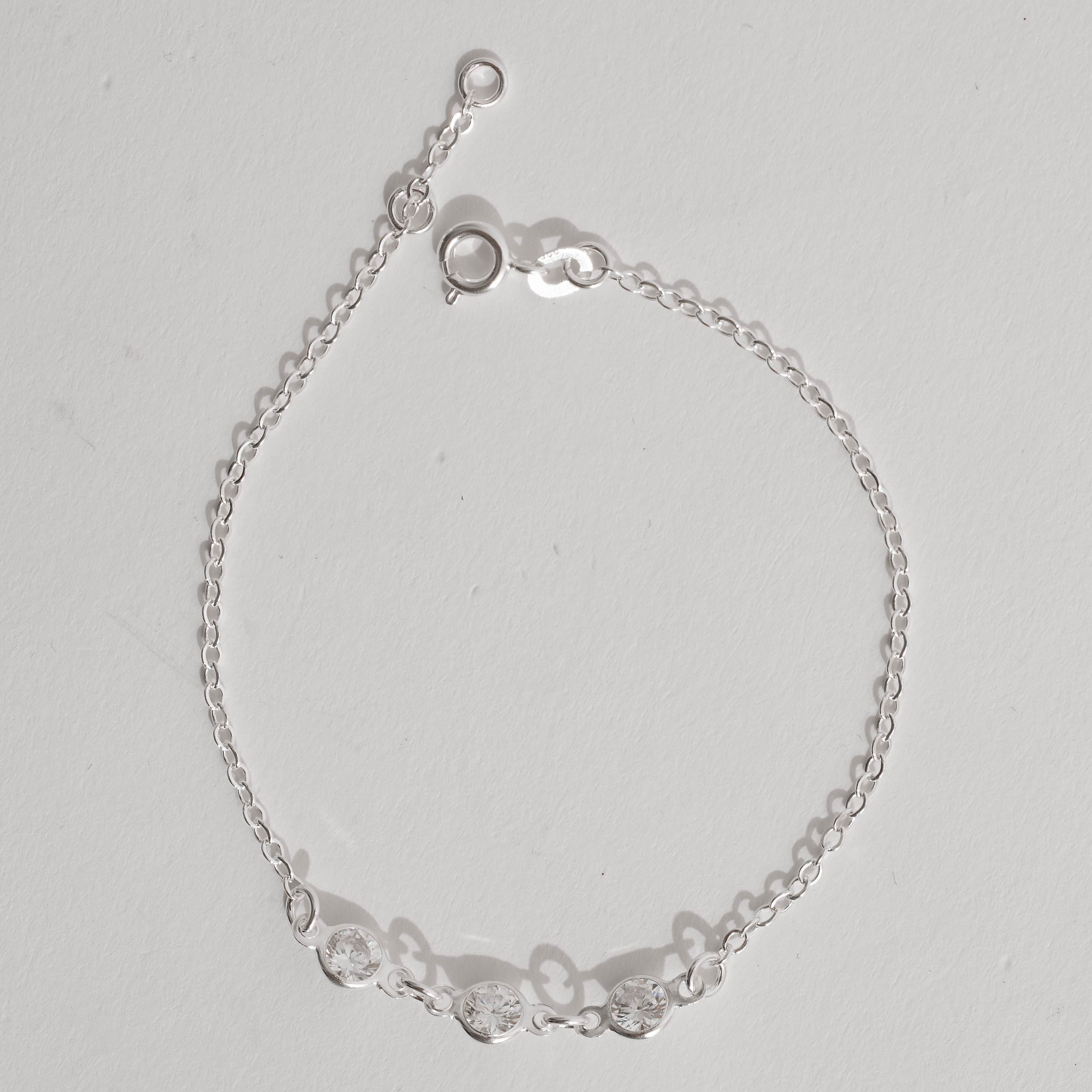 Imagem Pulseira infantil entremeios zircônias 4mm 15cm