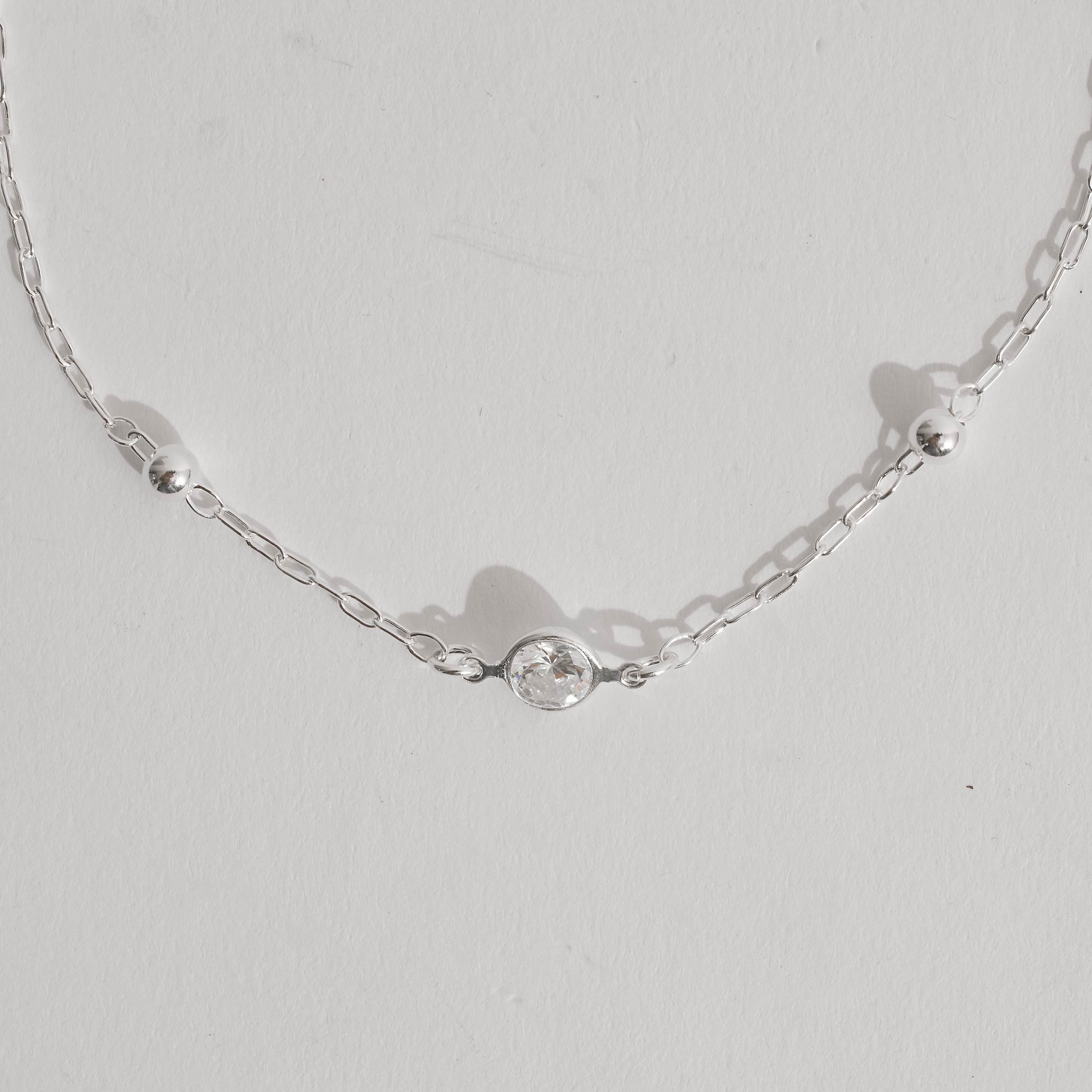 Pulseira entremeios bolas 4mm e zircônia 7mm corrente cartier 19cm