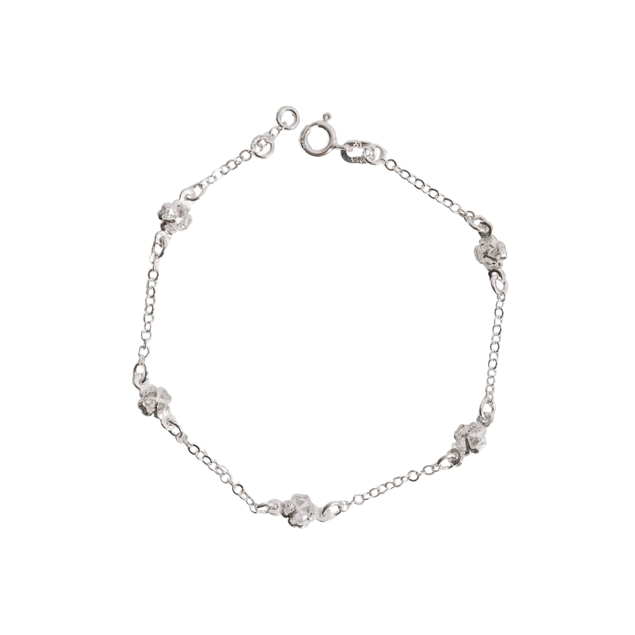 Pulseira entremeios trevos com zircônias 6mm 19cm