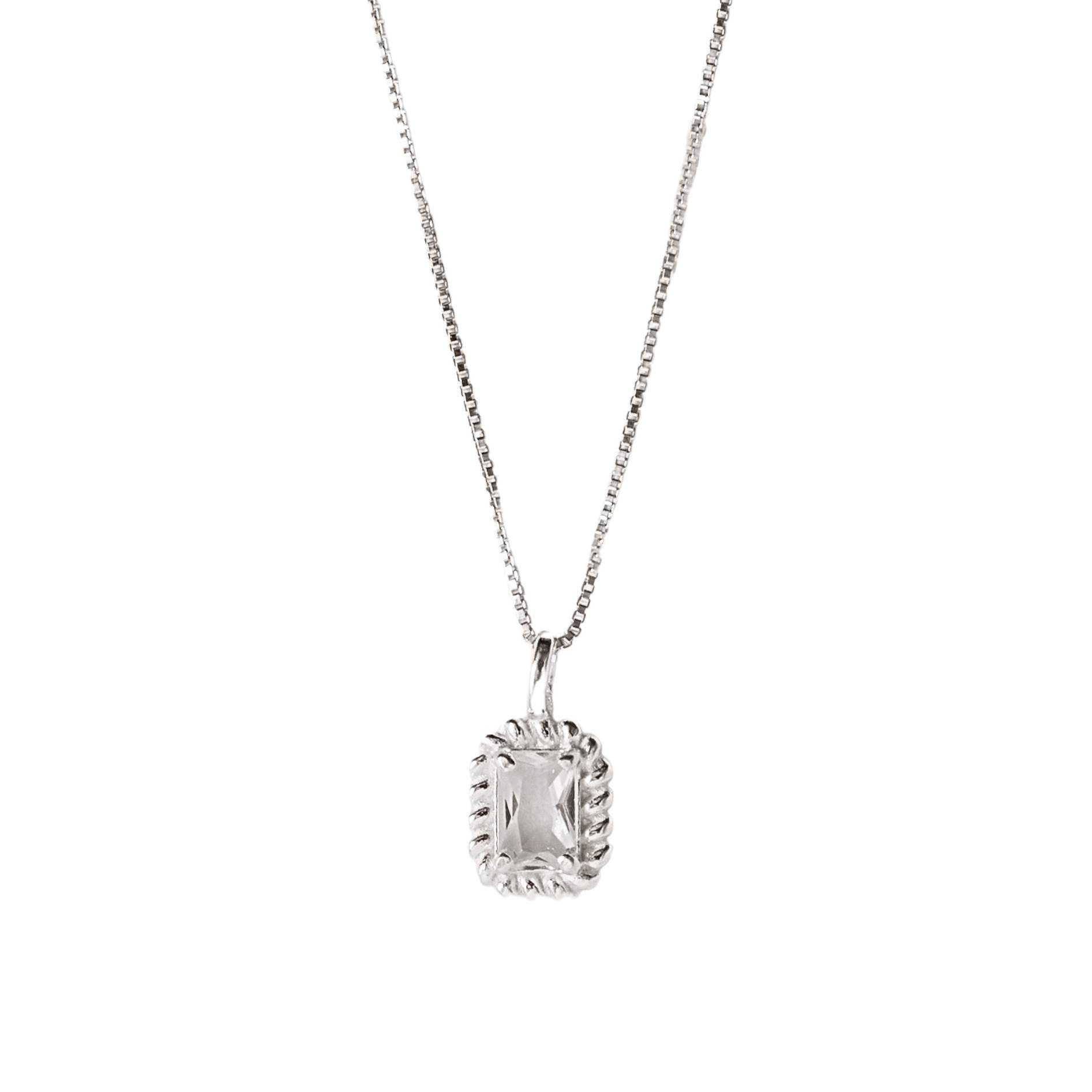 Colar pingente zircônia retangular cristal detalhe torcido 10mm 45cm
