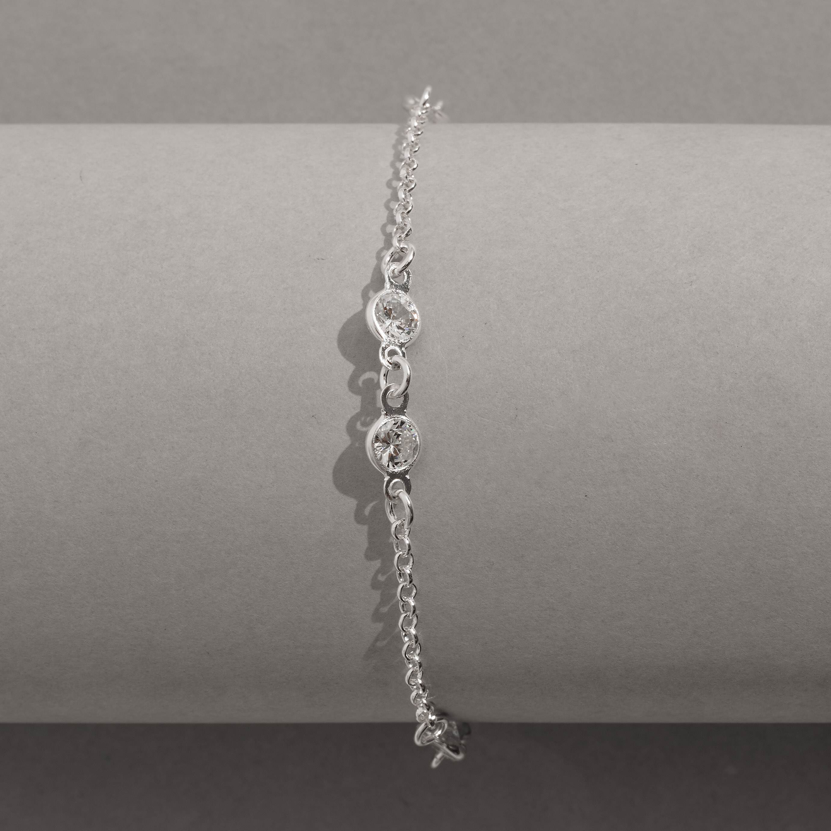 Imagem Secundária Pulseira 3 entremeios 2 zircônias corrente elo português