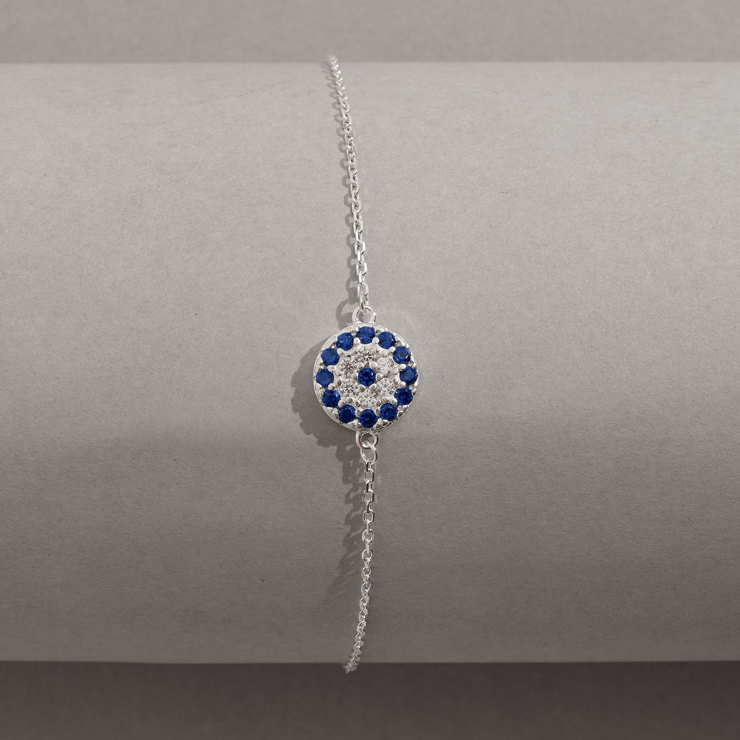 Pulseira entremeio círculo cravejado cristal e azul 10mm