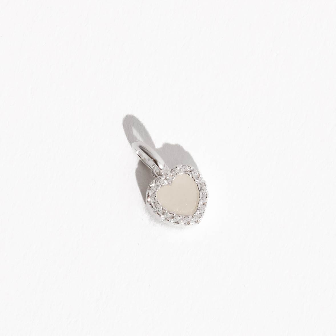 Pingente coração madrepérola com cravejado 8mm