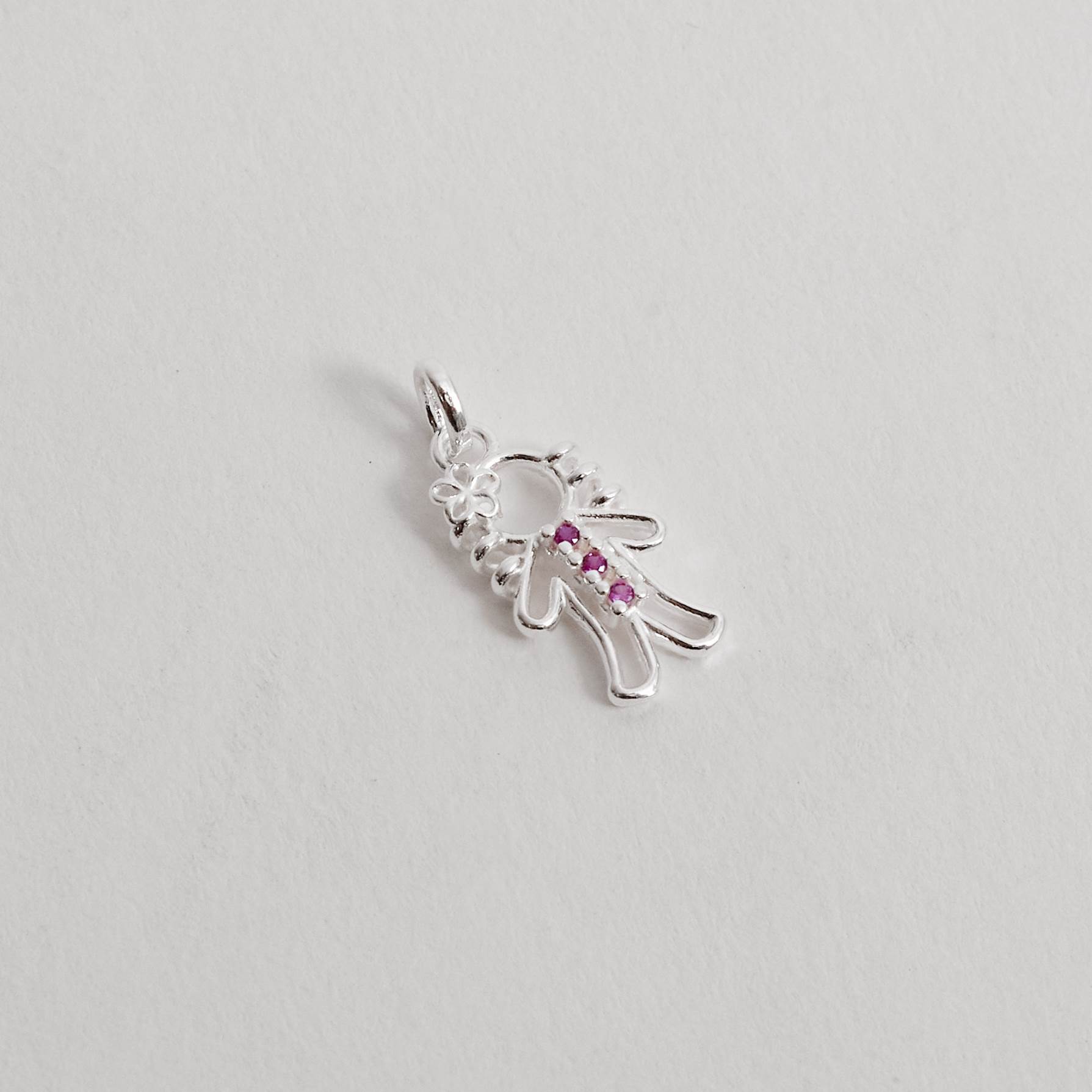 Imagem Secundária Pingente menina detalhe 3 zircônias rosa 12mm