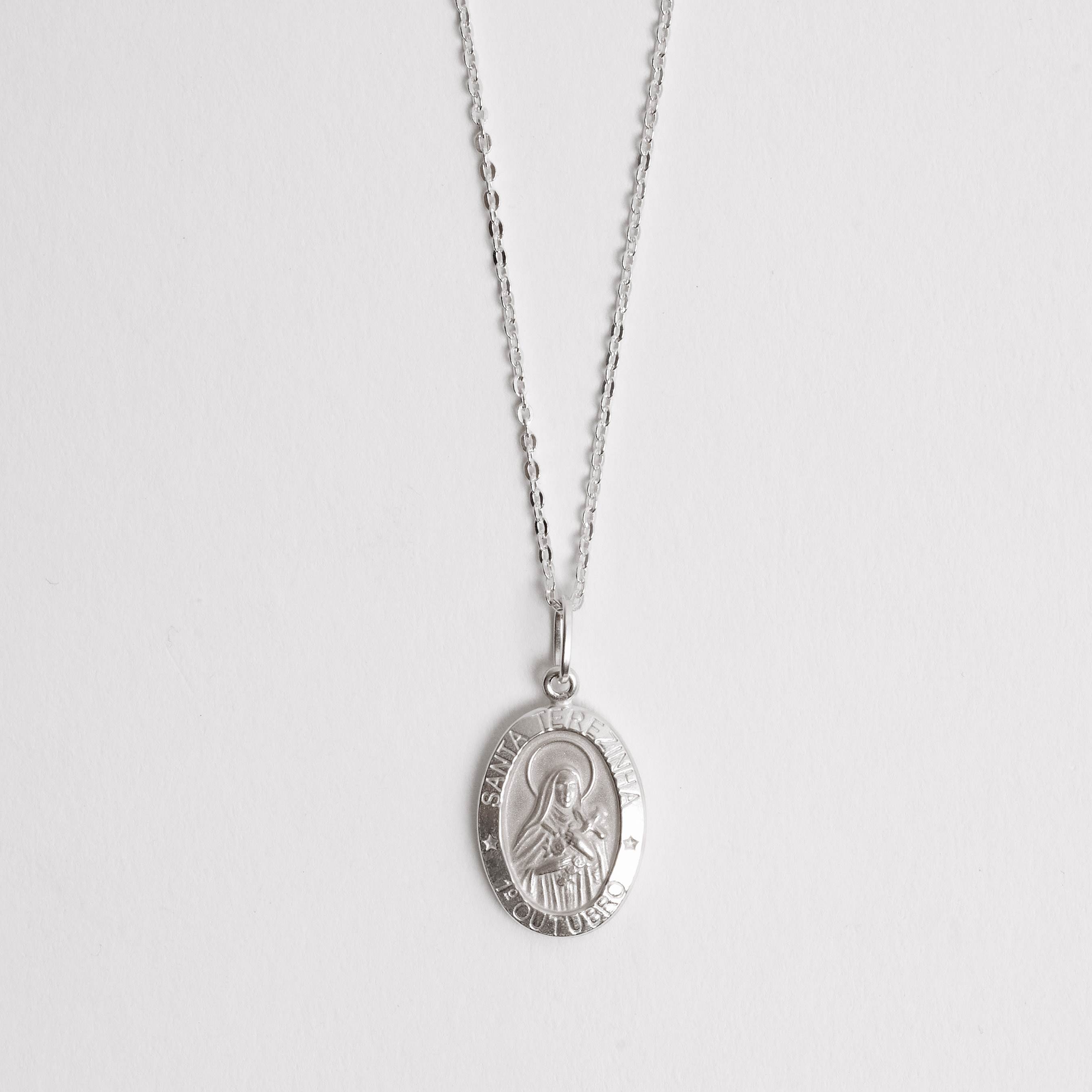 Colar pingente medalha dupla face Santa Terezinha e cruz 16mm corrente cadeadinho 45cm