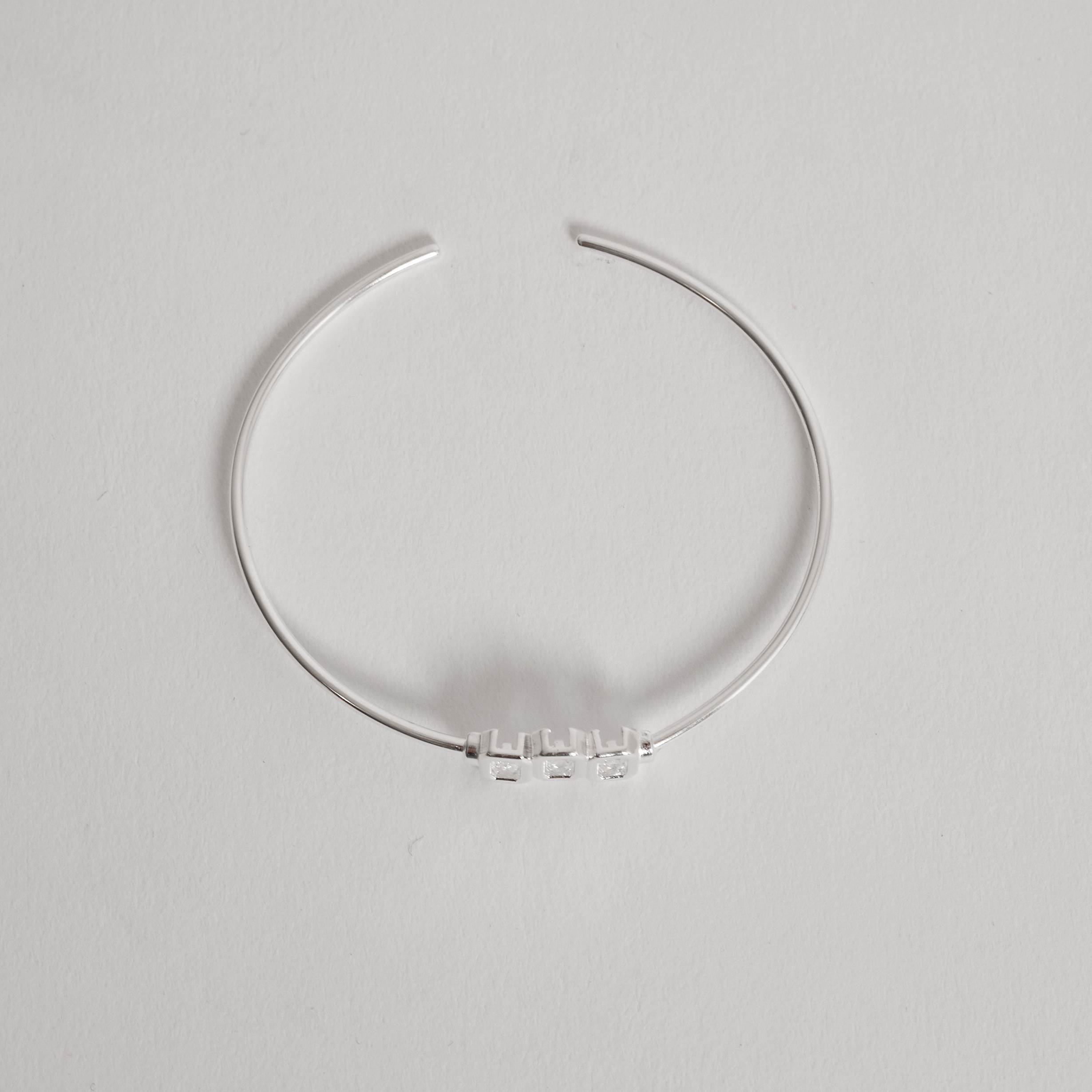 Imagem Bracelete 3 zircônias retangulares regulável