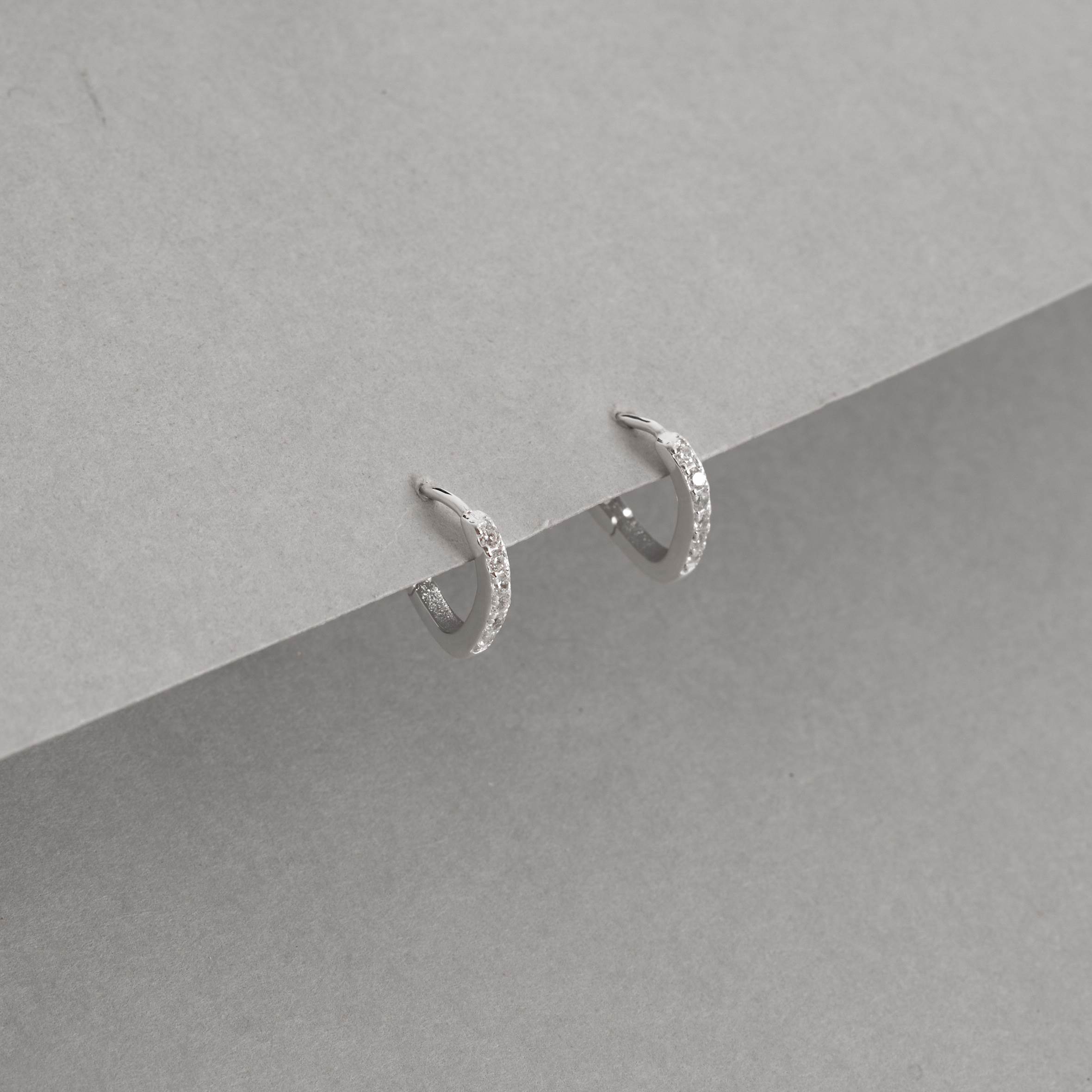 Imagem Argola click gota 12mm cravejada