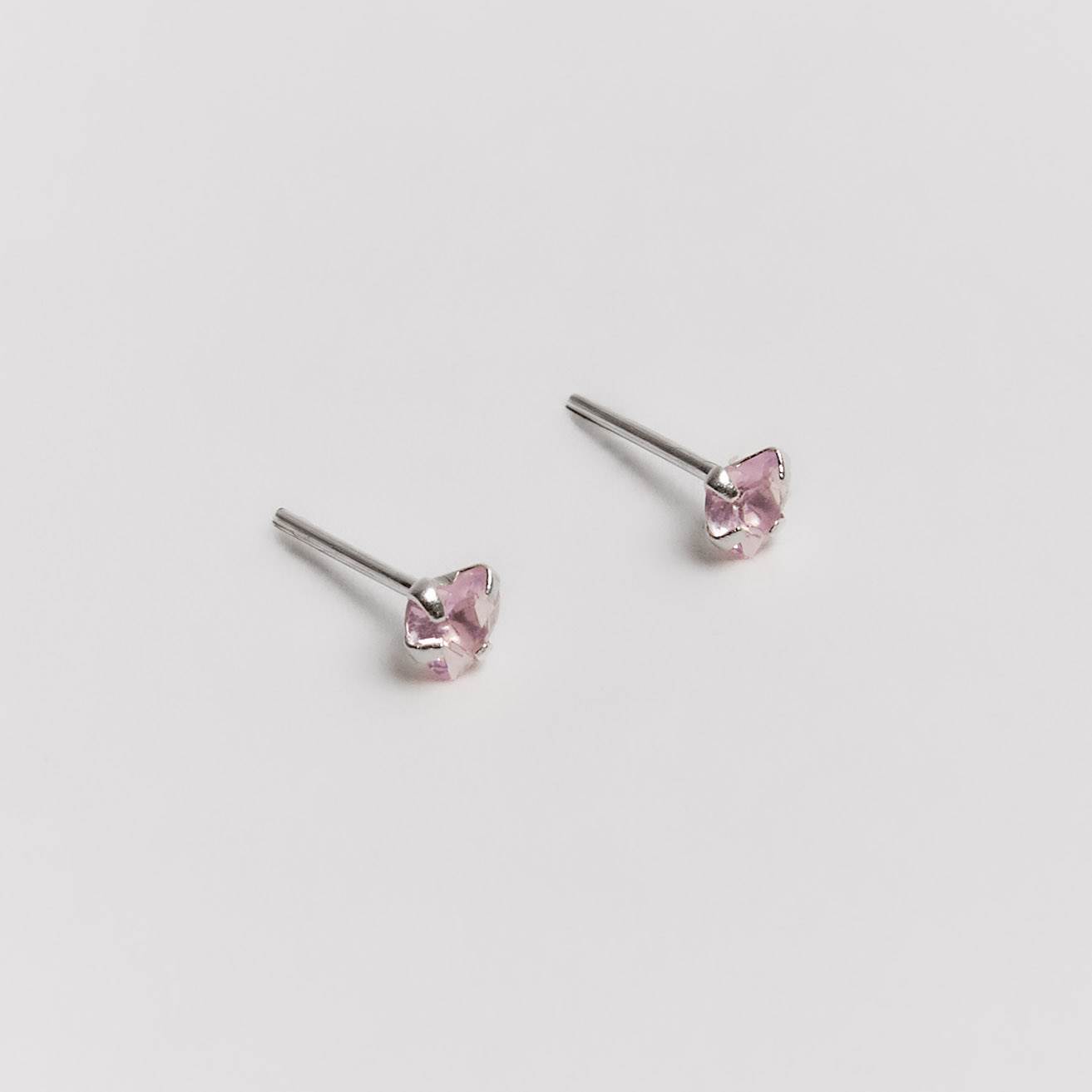 Brinco zircônia coração rosa 4mm
