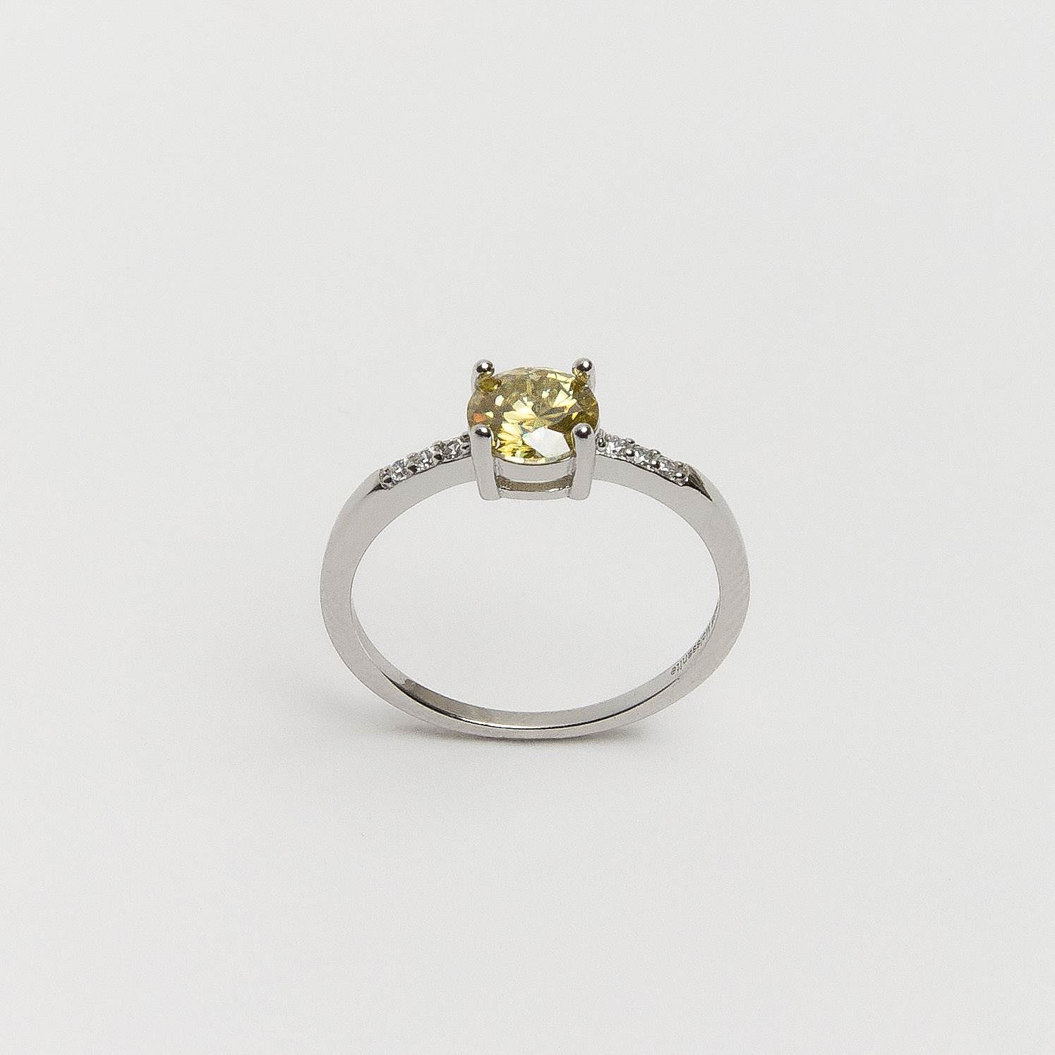Anel solitário moissanite Yellow Fancy 6mm com cravejado ródio