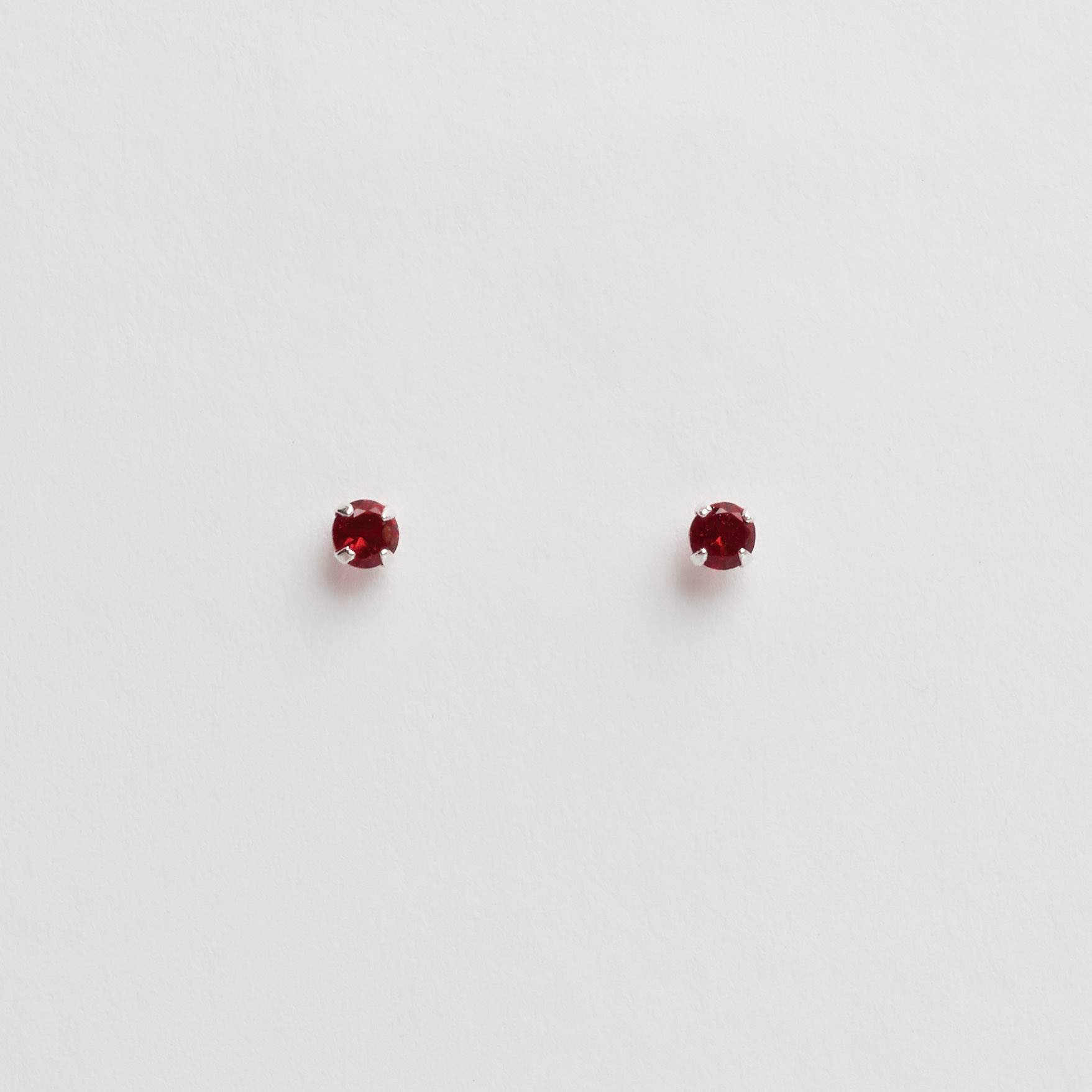 Imagem Brinco zircônia redonda cereja 3mm