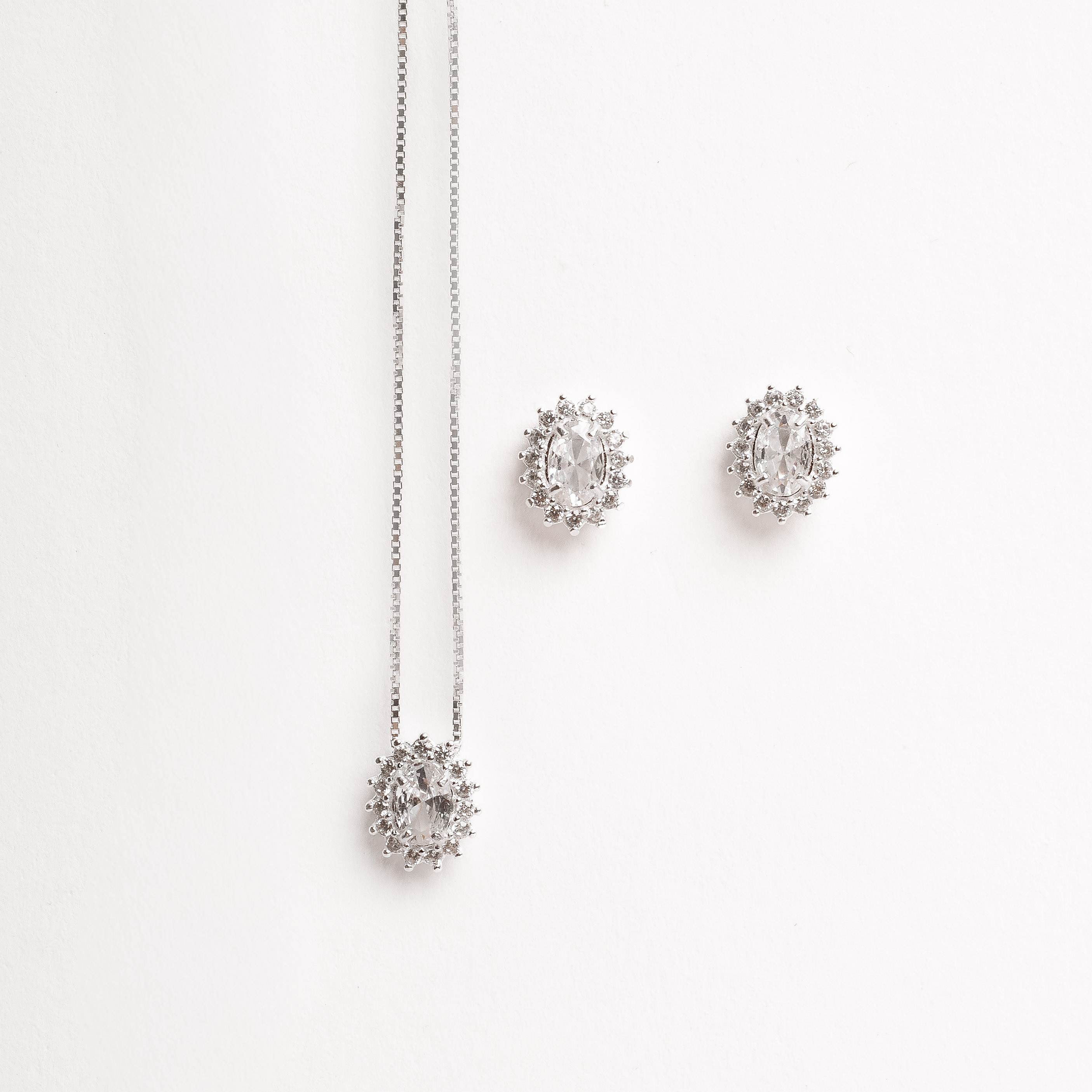 Conjunto brinco e colar zircônia oval com cravejado 10mm 45cm