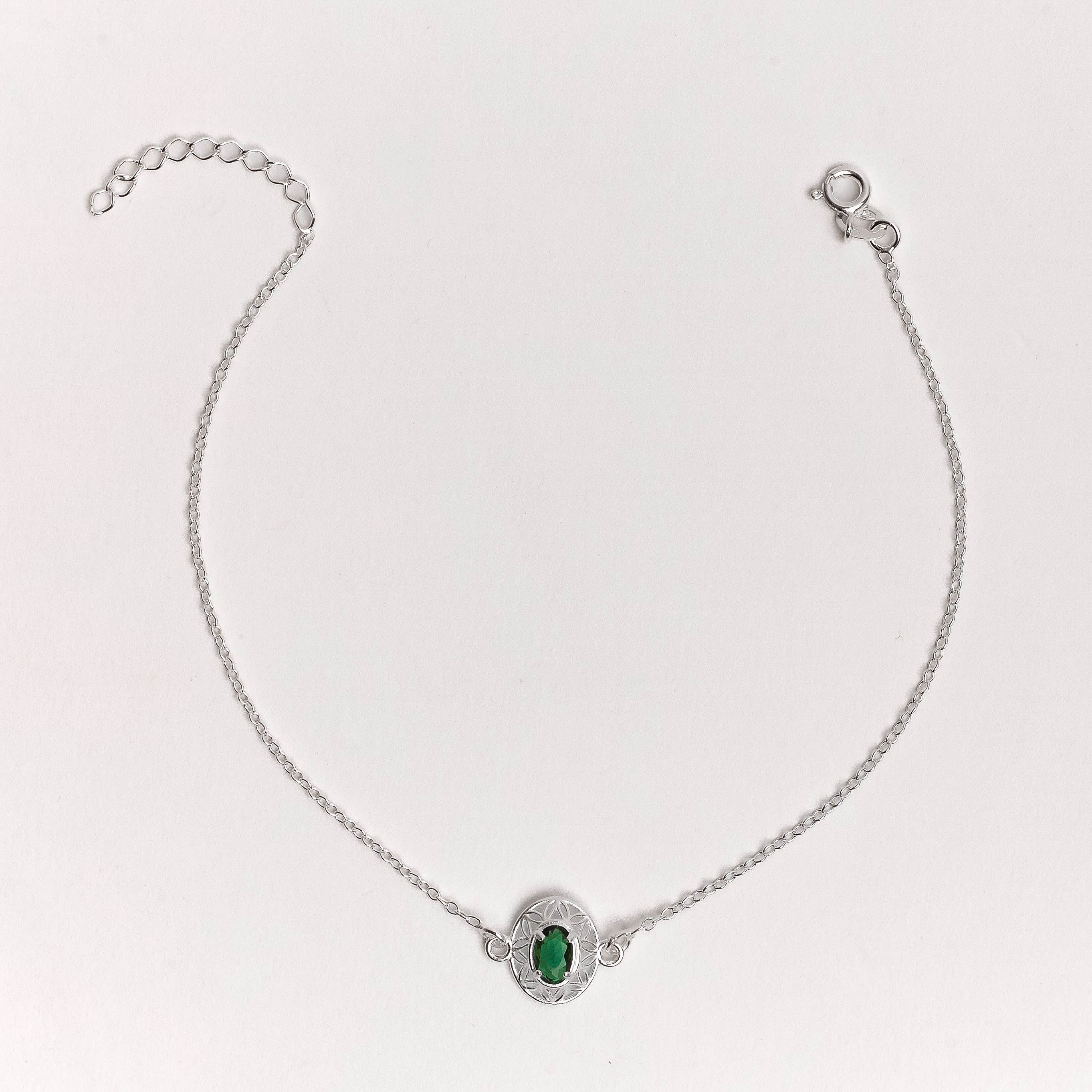 Imagem Pulseira entremeio medalha trabalhada 11mm com zircônia oval esmeralda 20+3cm
