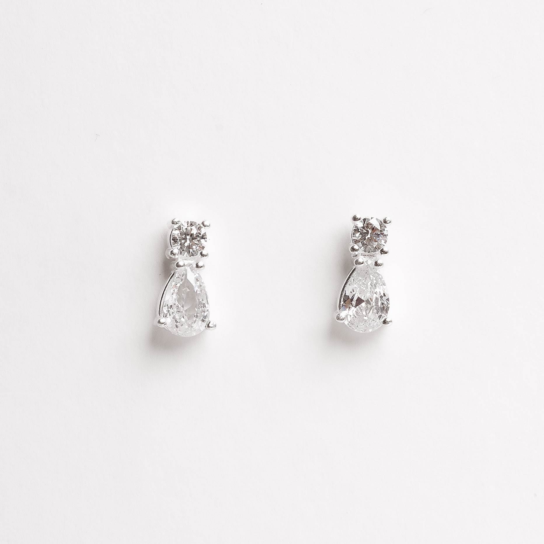 Imagem Brinco zircônias redonda e gota 9mm