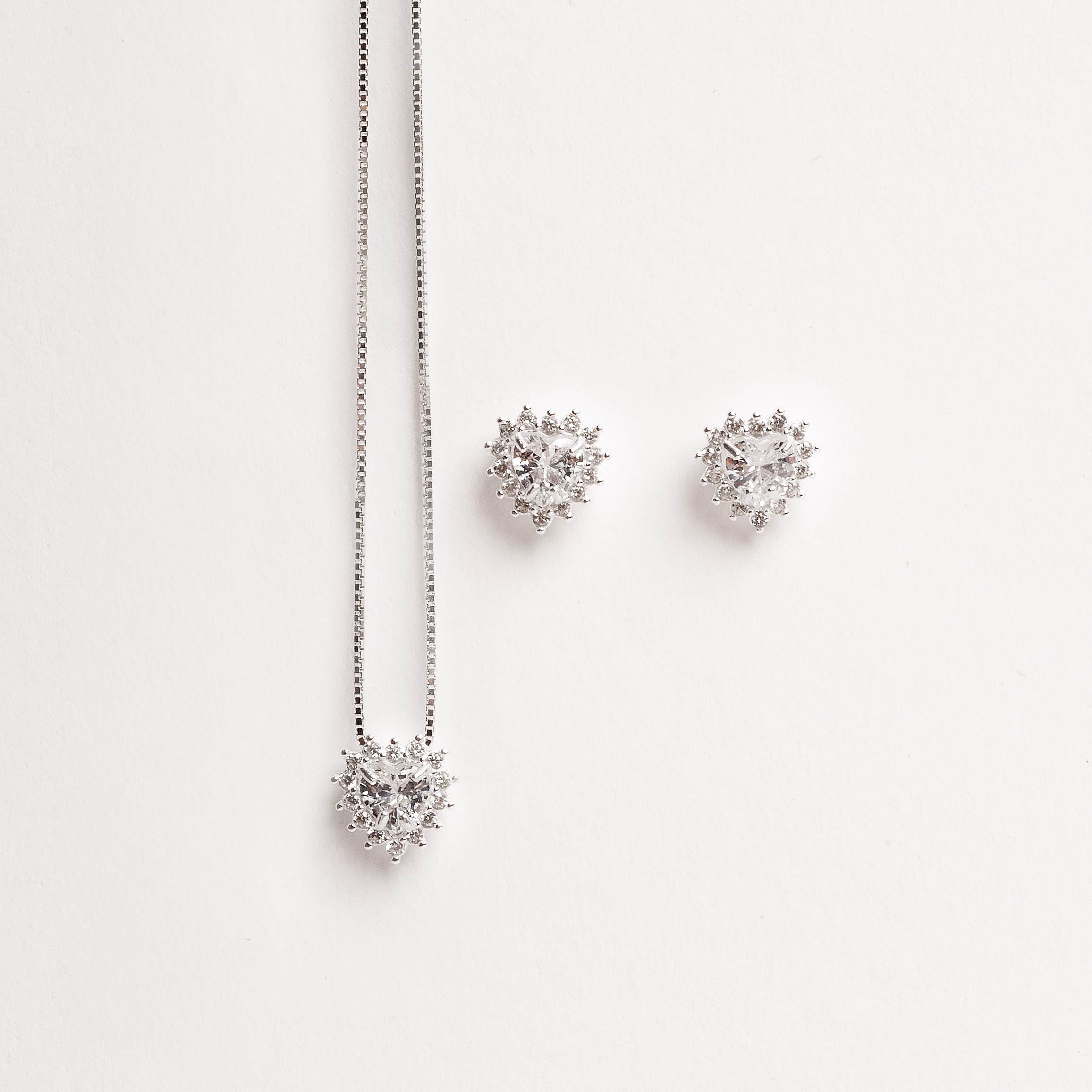 Imagem Conjunto brinco e colar zircônia coração com cravejado 9mm 45cm