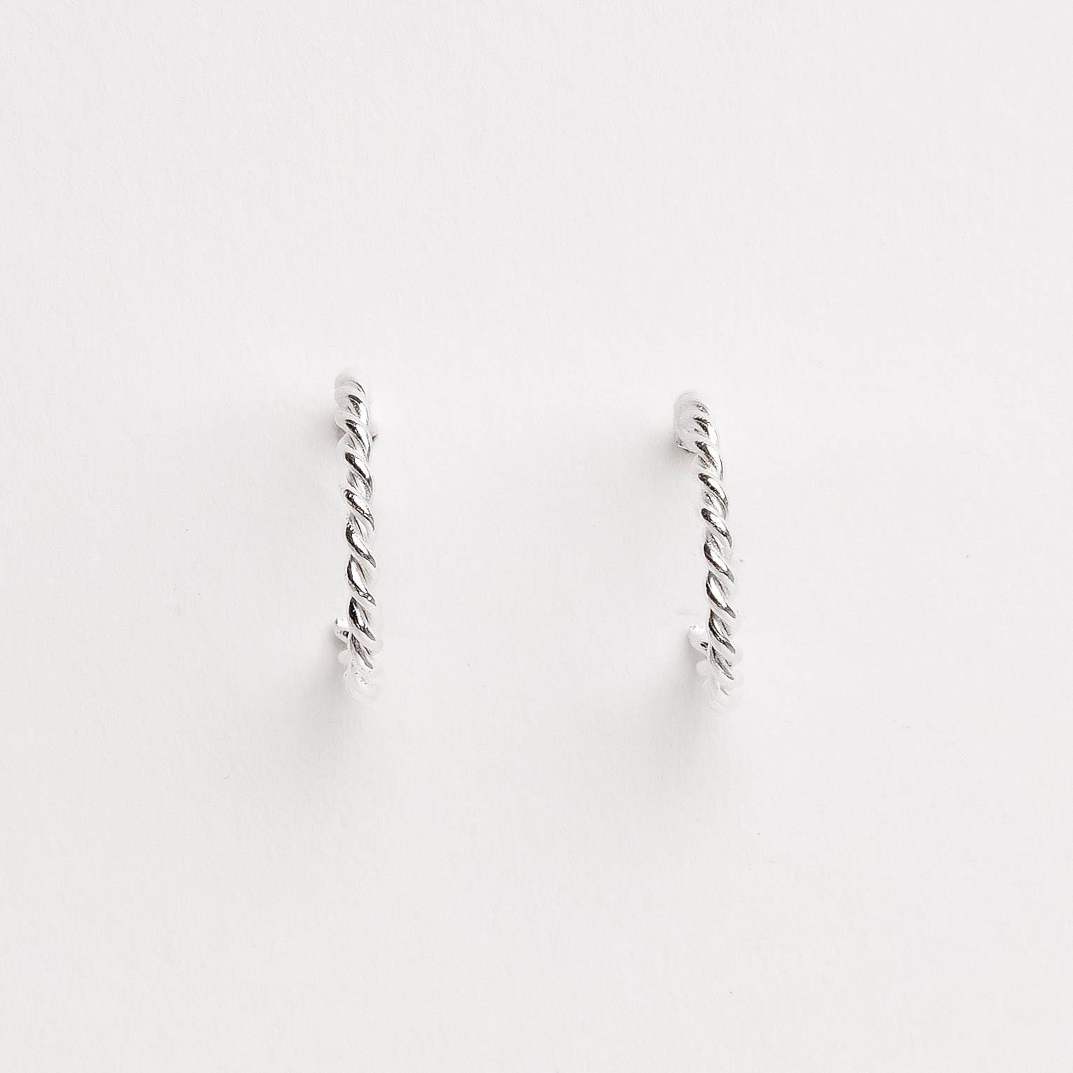 Argola fio torcido 14mm tarraxa
