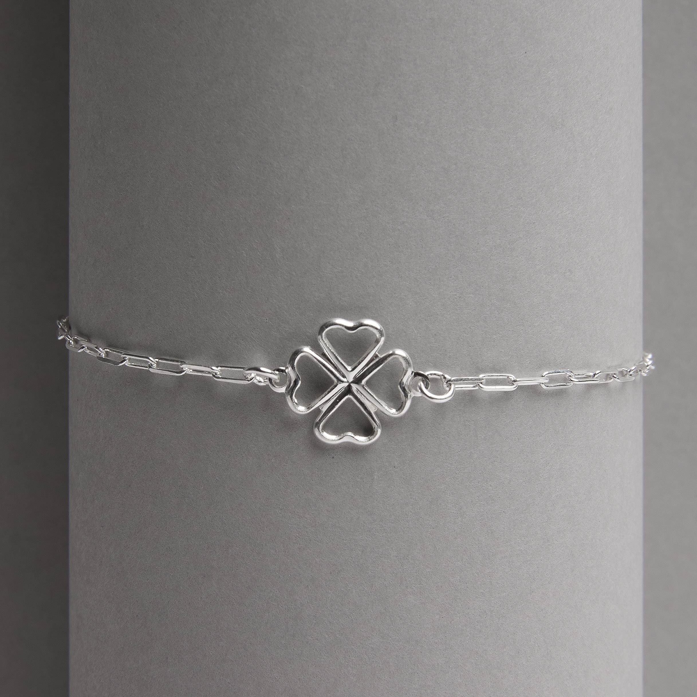 Pulseira entremeio trevo vazado 12mm corrente cartier 19cm