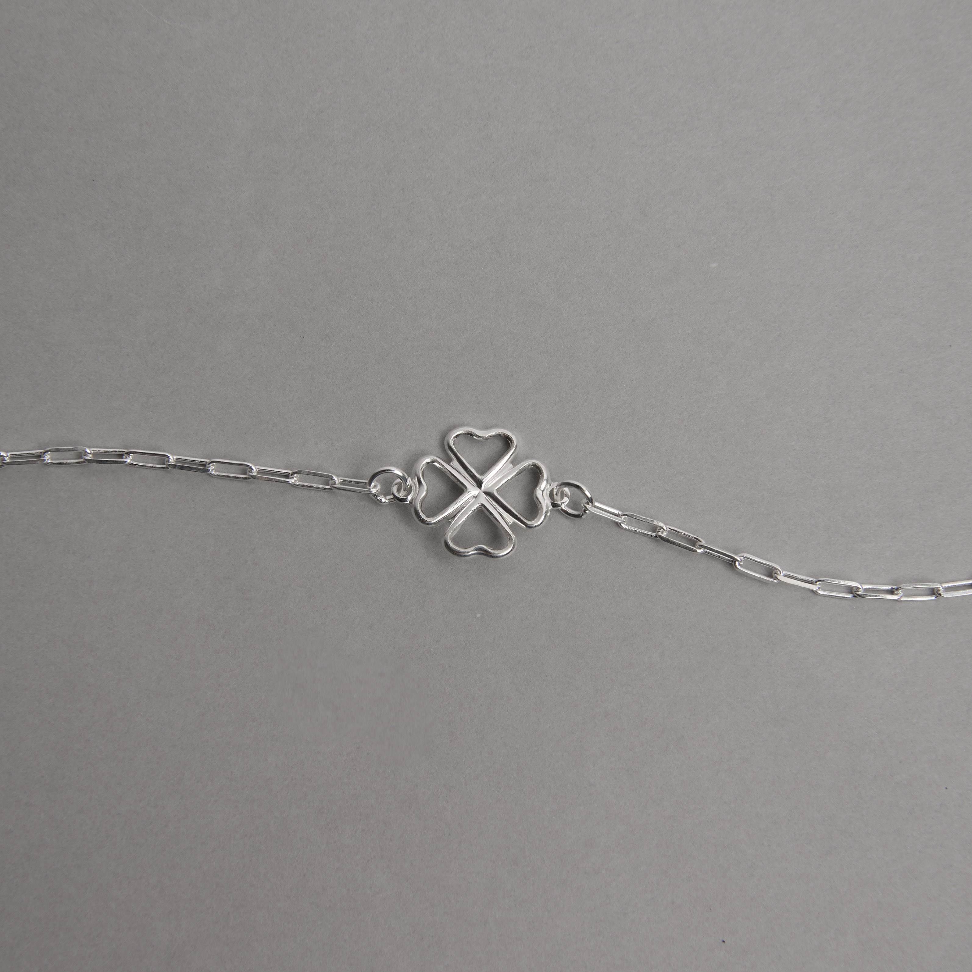 Pulseira entremeio trevo vazado 12mm corrente cartier 19cm