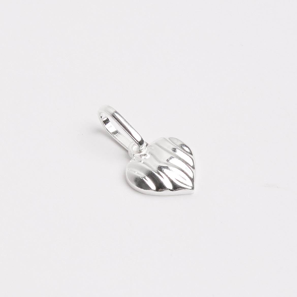 Pingente coração riscado 8mm