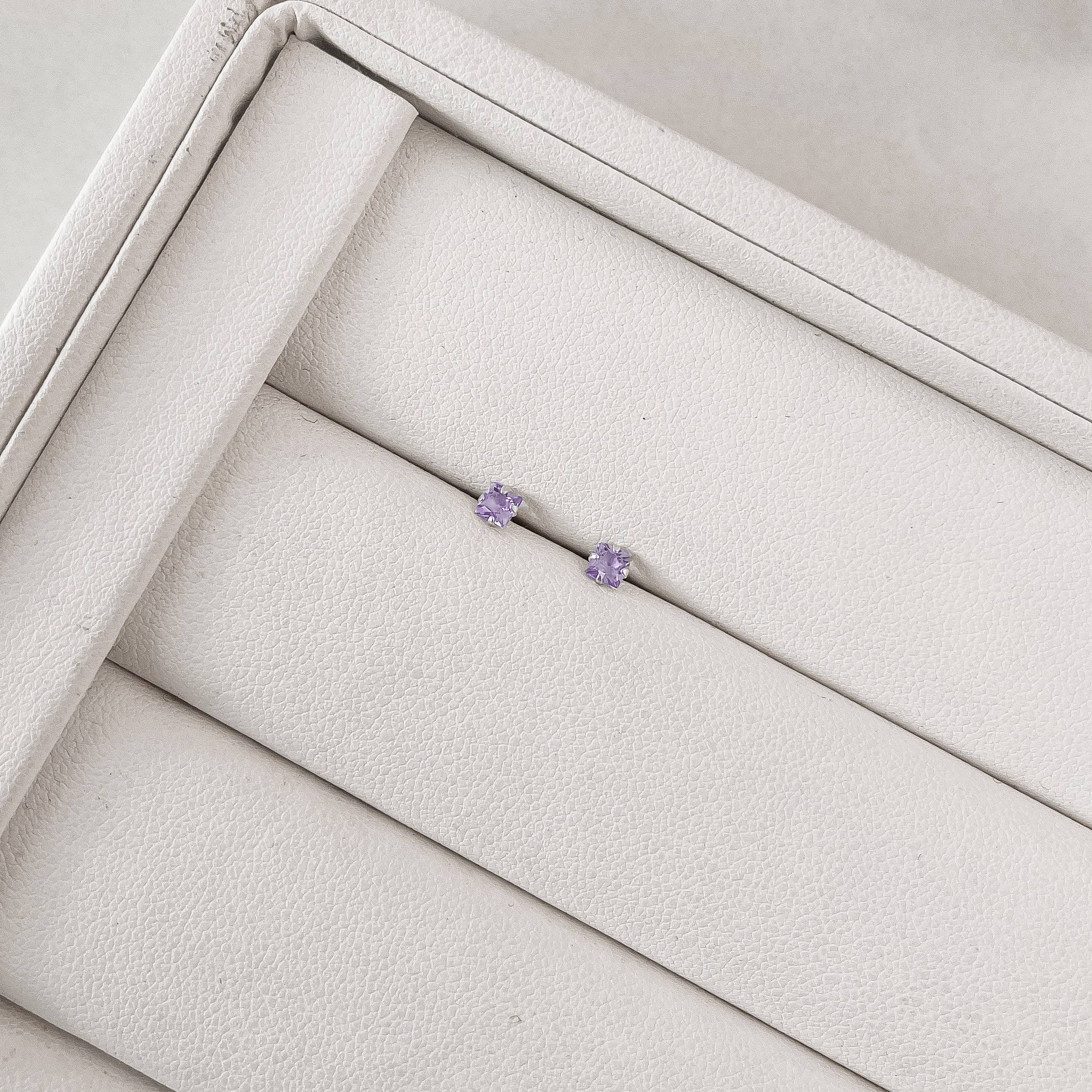 Imagem Secundária Brinco zircônia quadrada lilás 3mm