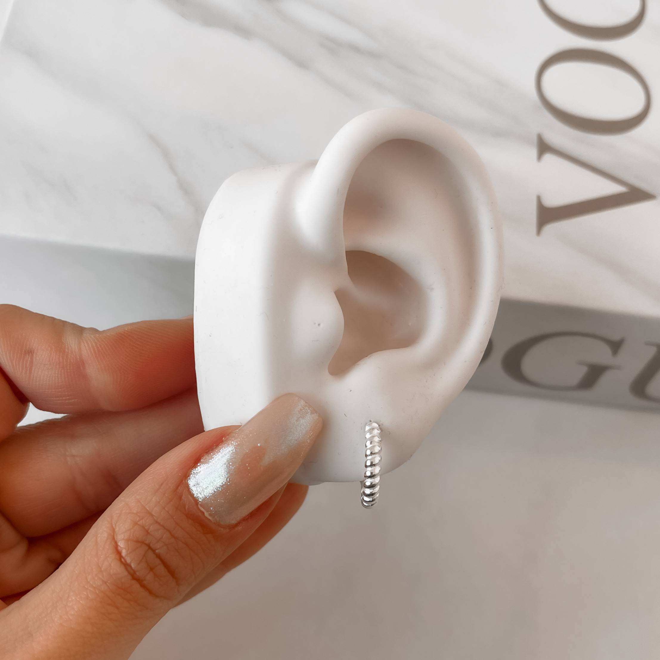 Imagem Secundária Argola click 14mm torcida