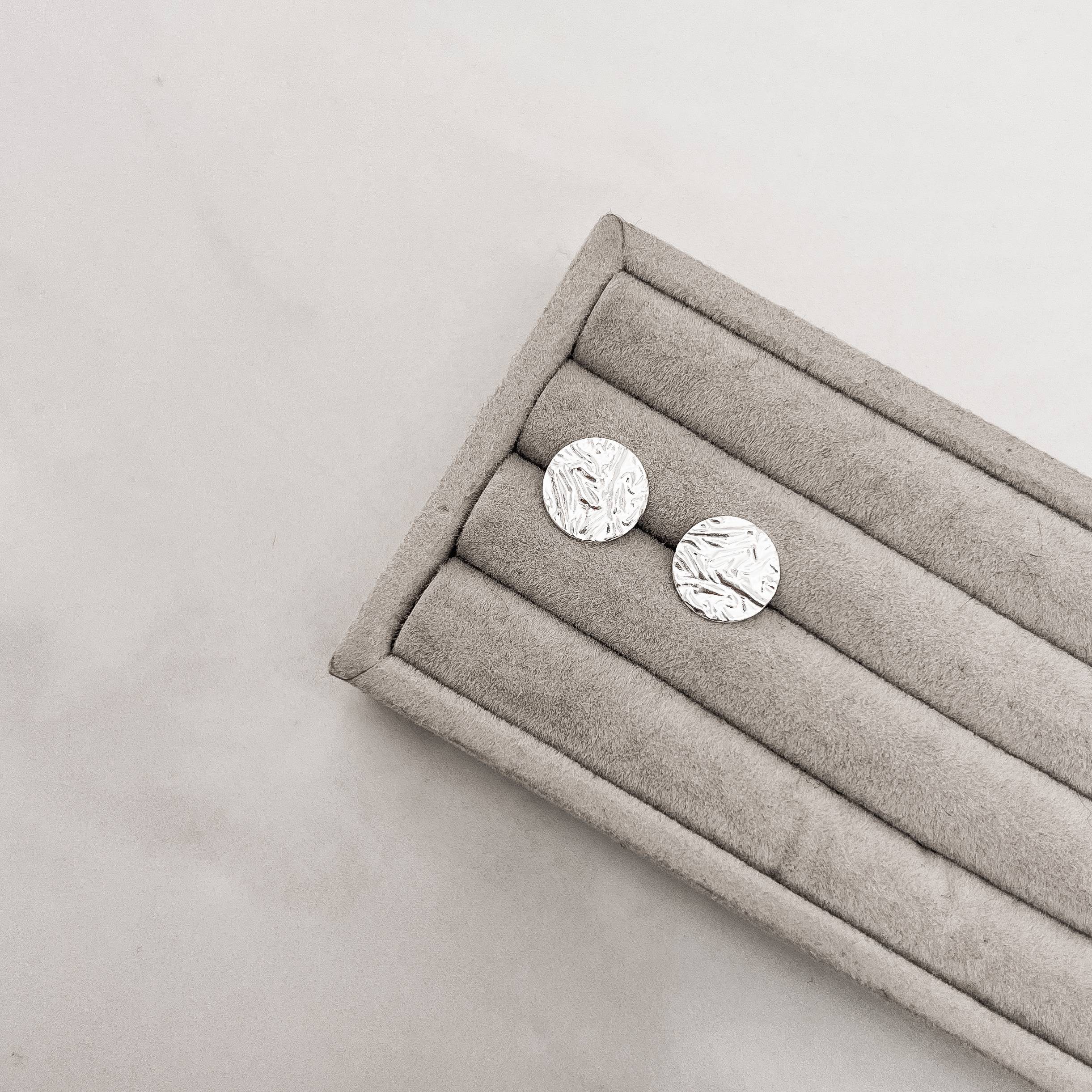 Imagem Brinco circulo detalhe texturizado 11mm