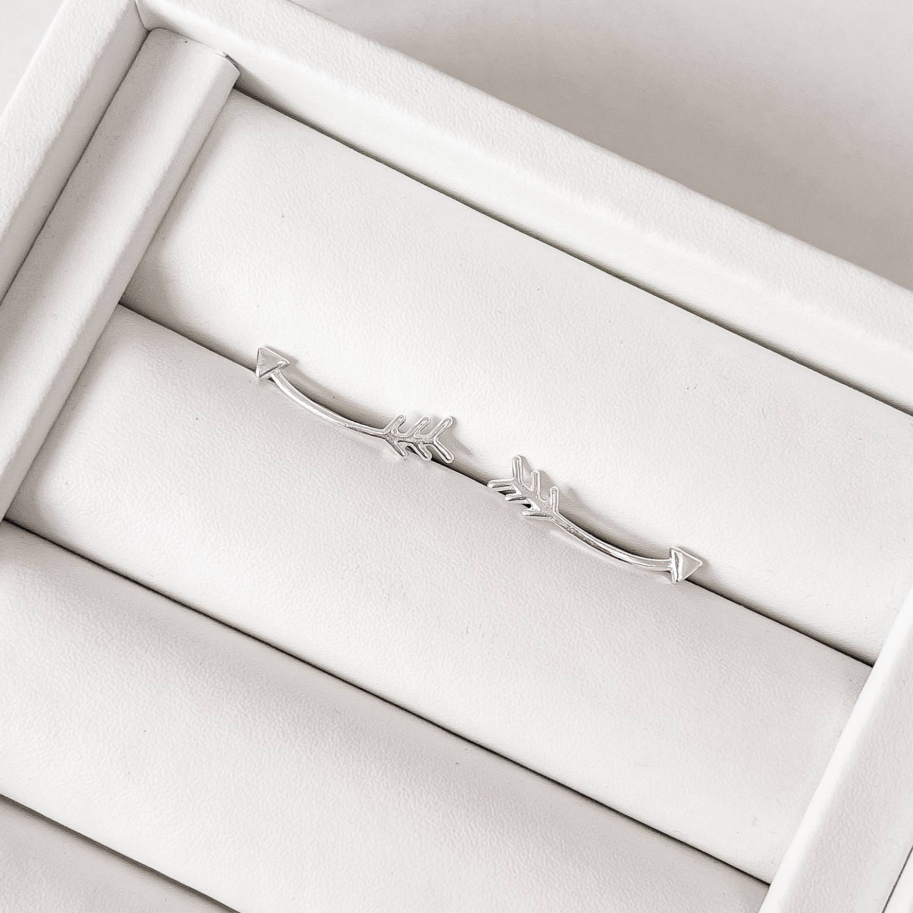 Imagem Brinco ear cuff flecha tarraxa