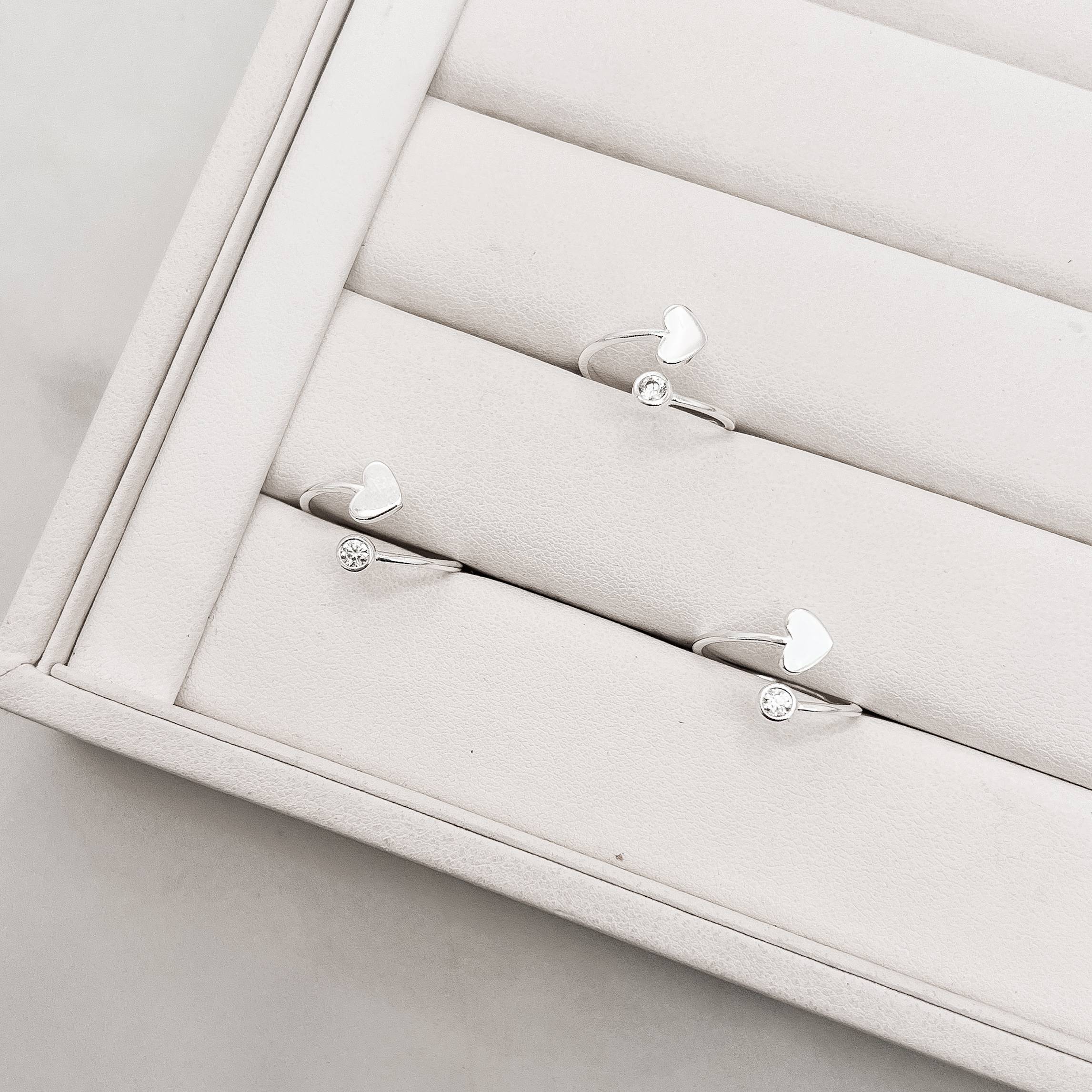 Anel coração cheio e zircônia regulável P