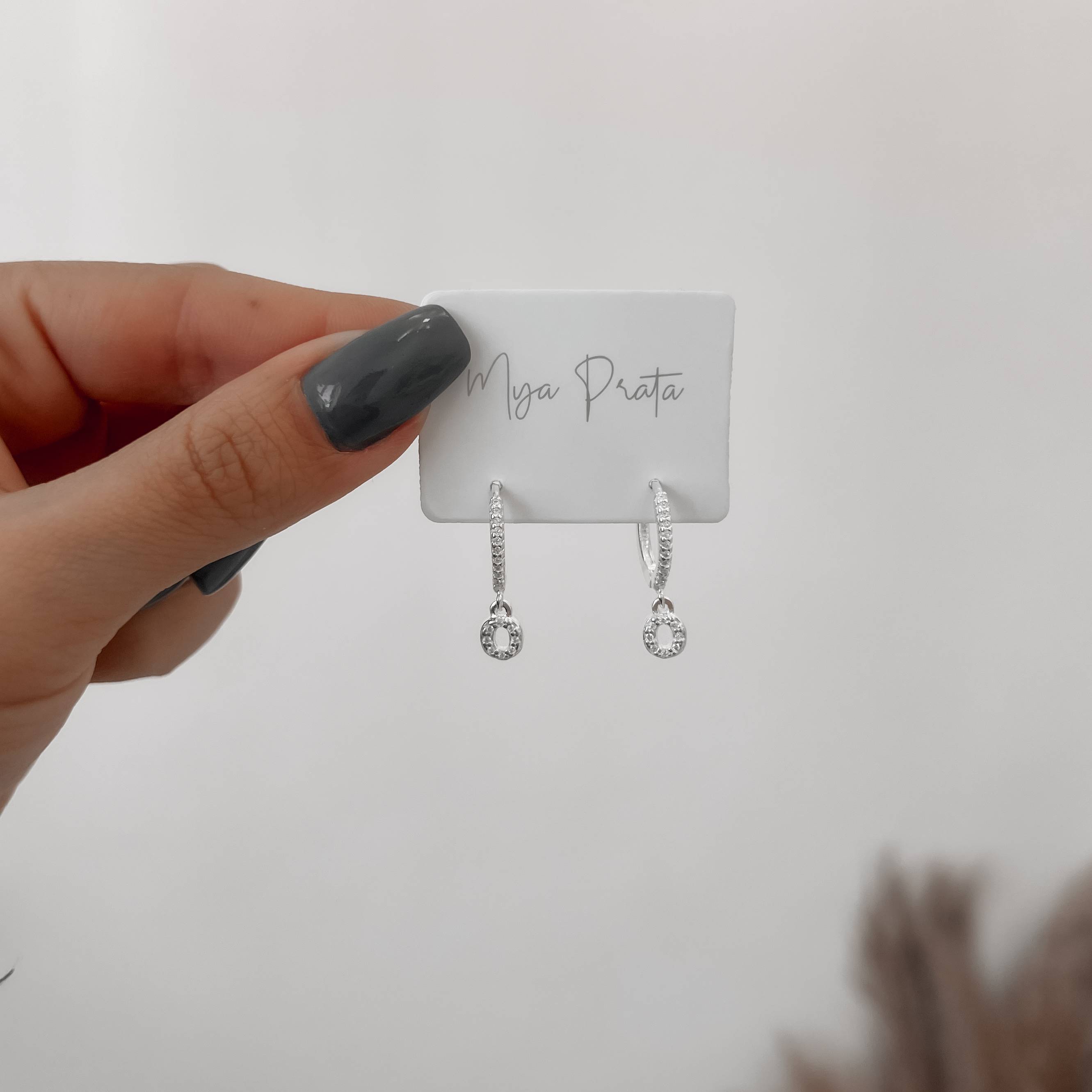 Imagem Argola click cravejada 14mm pingente letra O