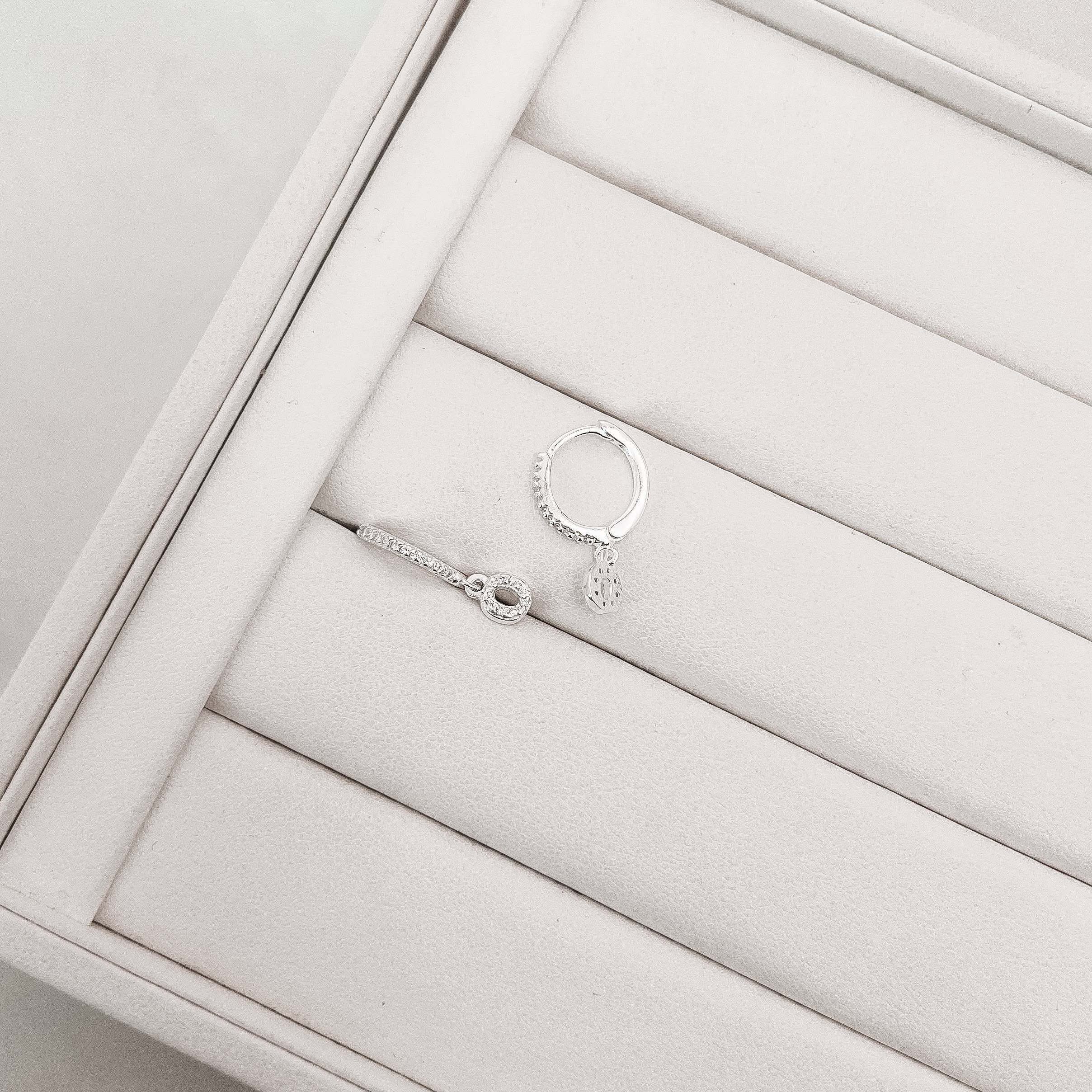 Imagem Secundária Argola click cravejada 14mm pingente letra O