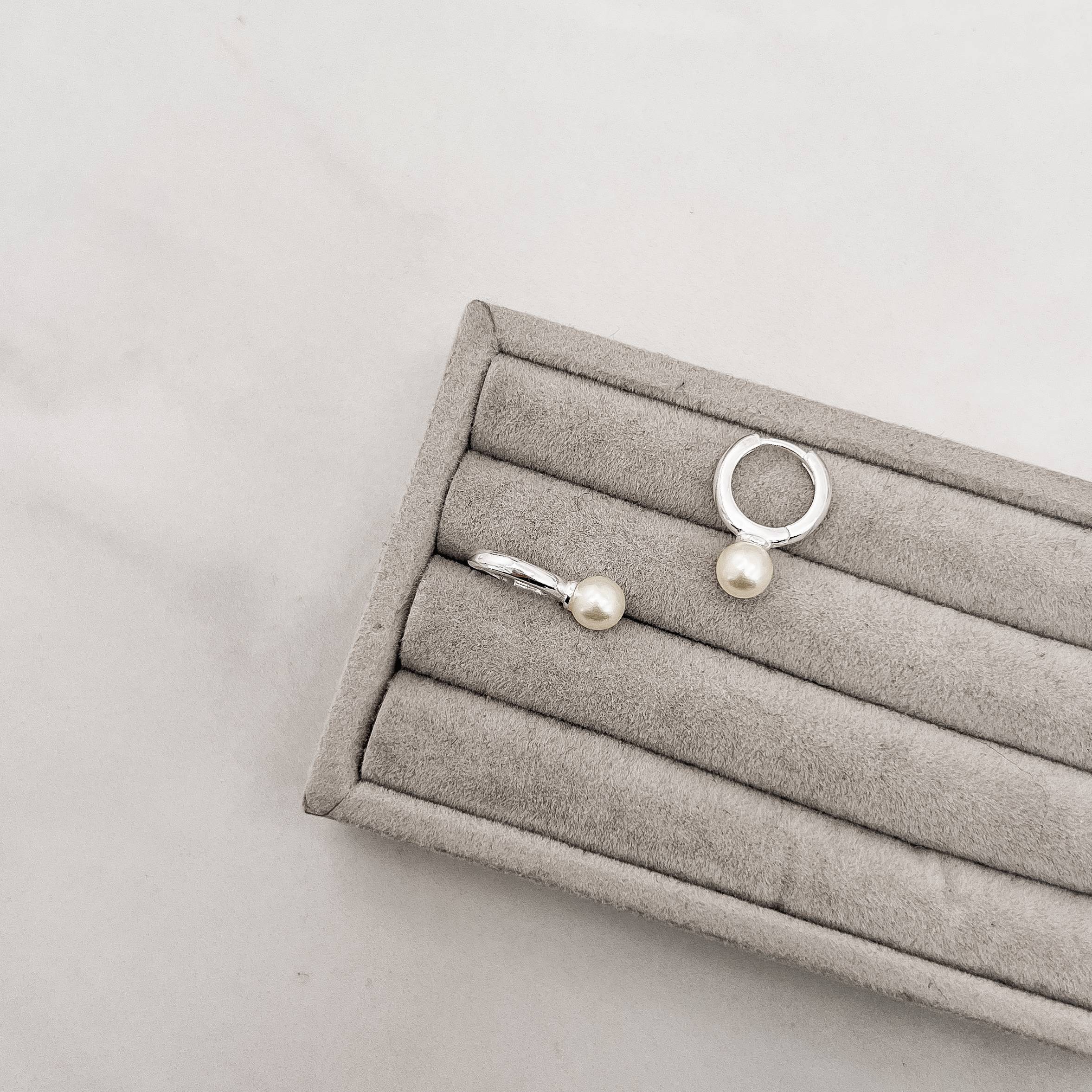 Imagem Secundária Argola click 11mm detalhe pérola