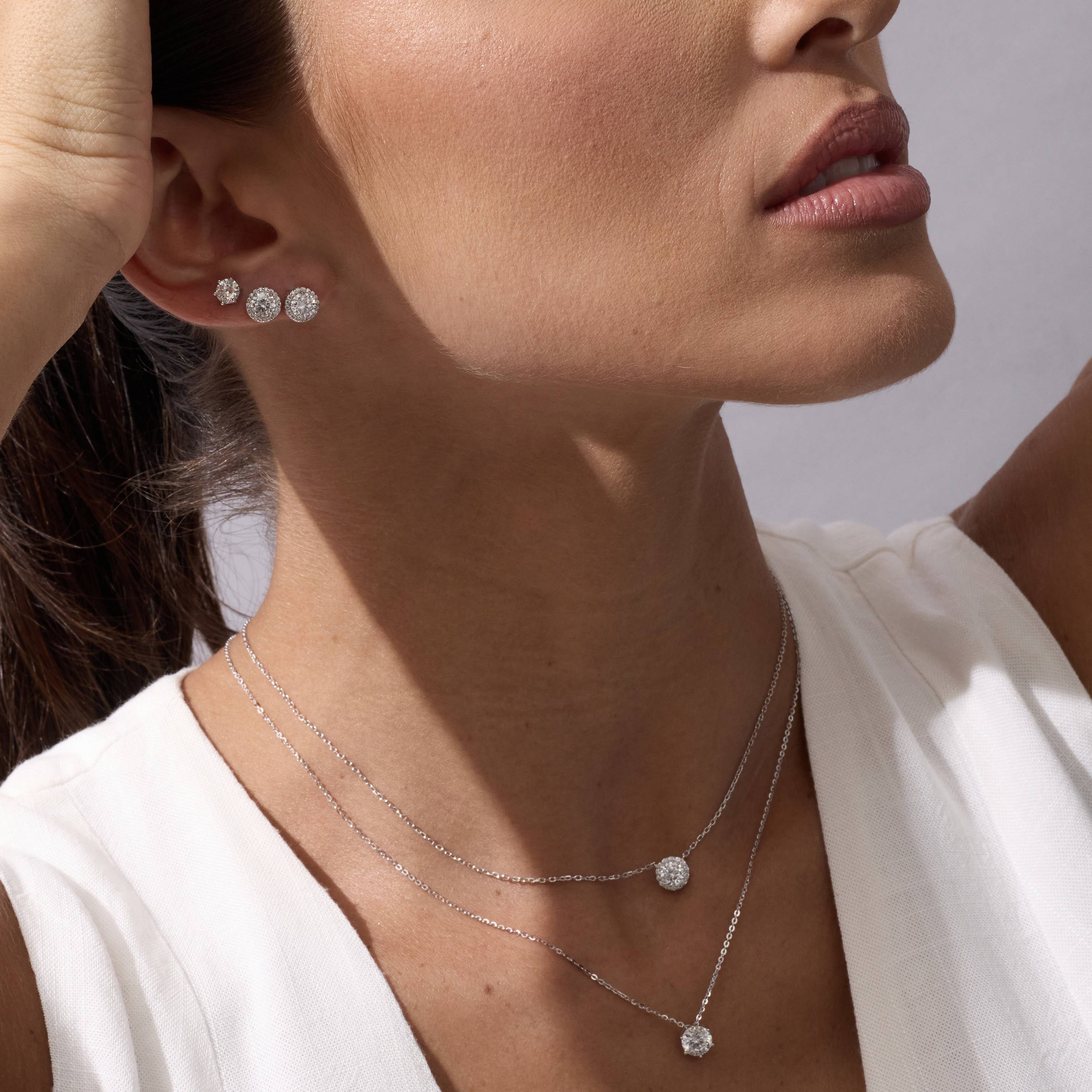 Imagem Secundária Colar entremeio moissanite cristal 5mm com cravejado corrente cadeadinho 45cm ródio