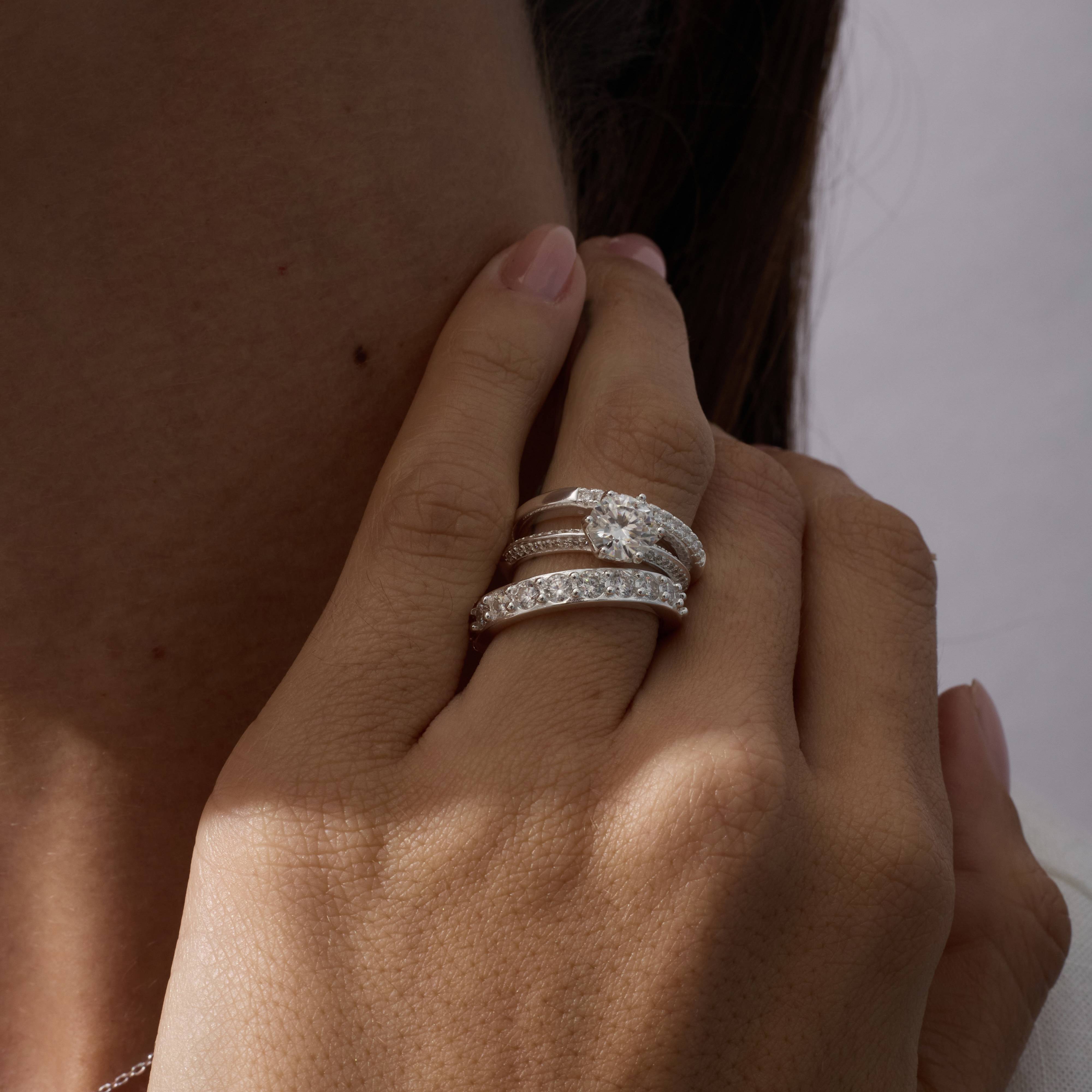 Imagem Secundária Anel meia aliança moissanite 1.5mm 