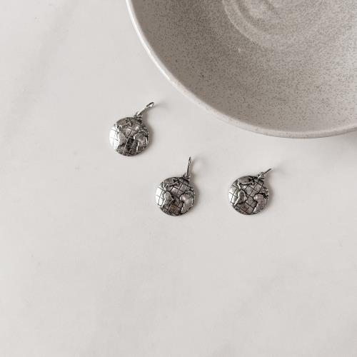 Pingente medalha mundo envelhecida 15mm