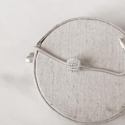 Berloque separador fio bolinhas 11mm