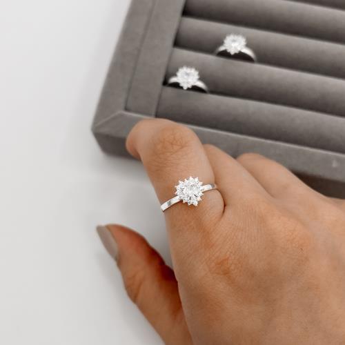 Anel zircônia coração cristal com cravejado