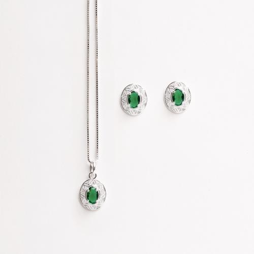 Conjunto brinco e colar medalha trabalhada 11mm com zircônia oval esmeralda 45cm