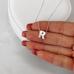Colar letra R 9mm 45cm