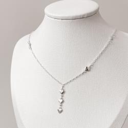 Gravatinha entremeio corações 40+5cm