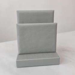 Mostruário piercing cinza