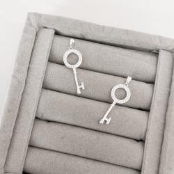 Pingente chave cravejada 29mm