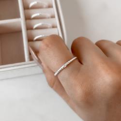 Anel solitario cristal riscado