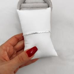 Pulseira entremeio fio rígido círculos