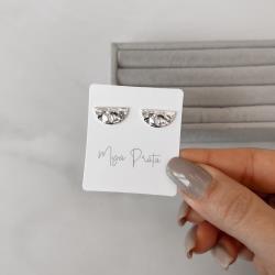 Brinco meia lua detalhe texturizado 15mm